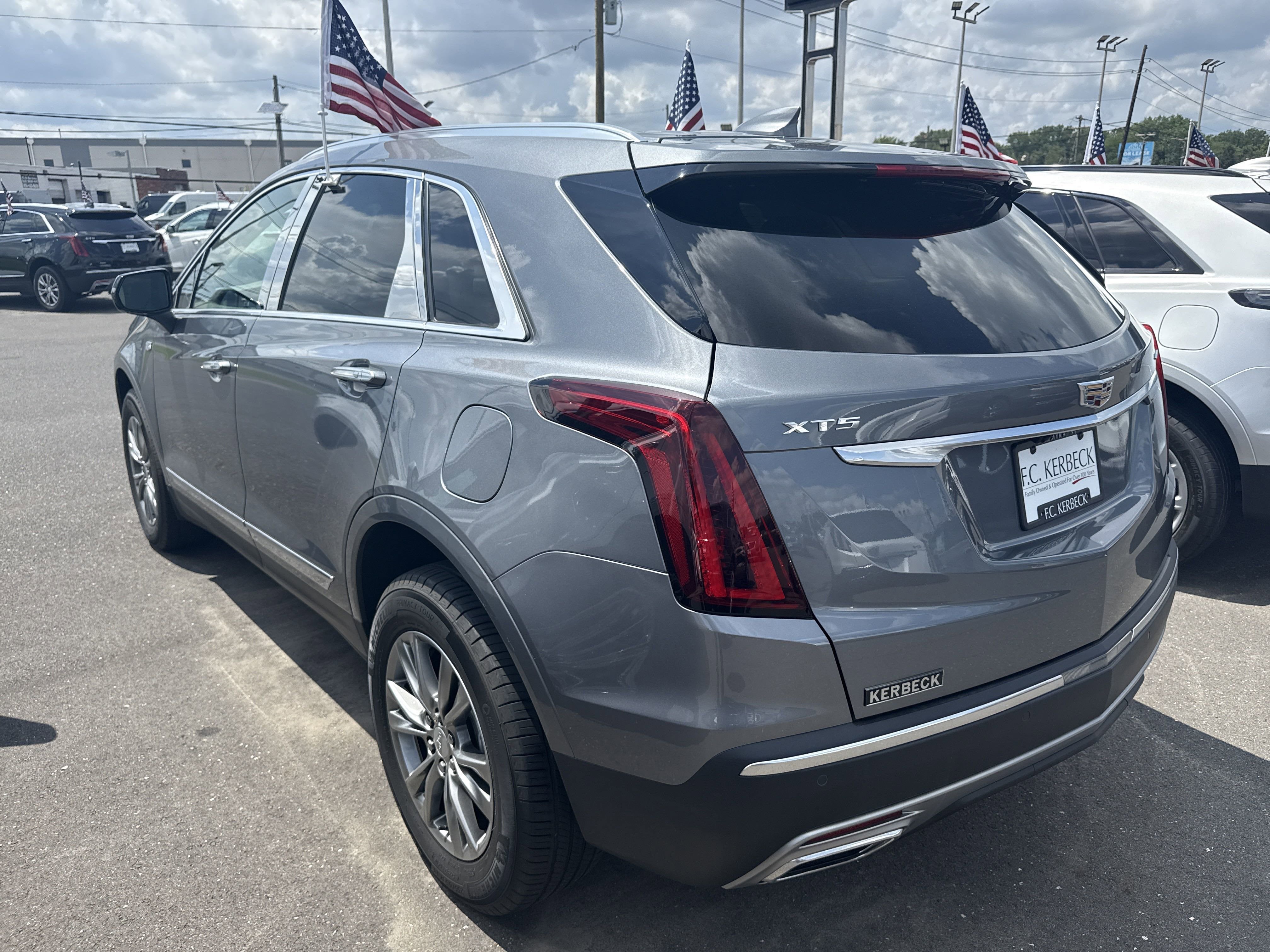 2021 Cadillac XT5 FWD Premium Luxury