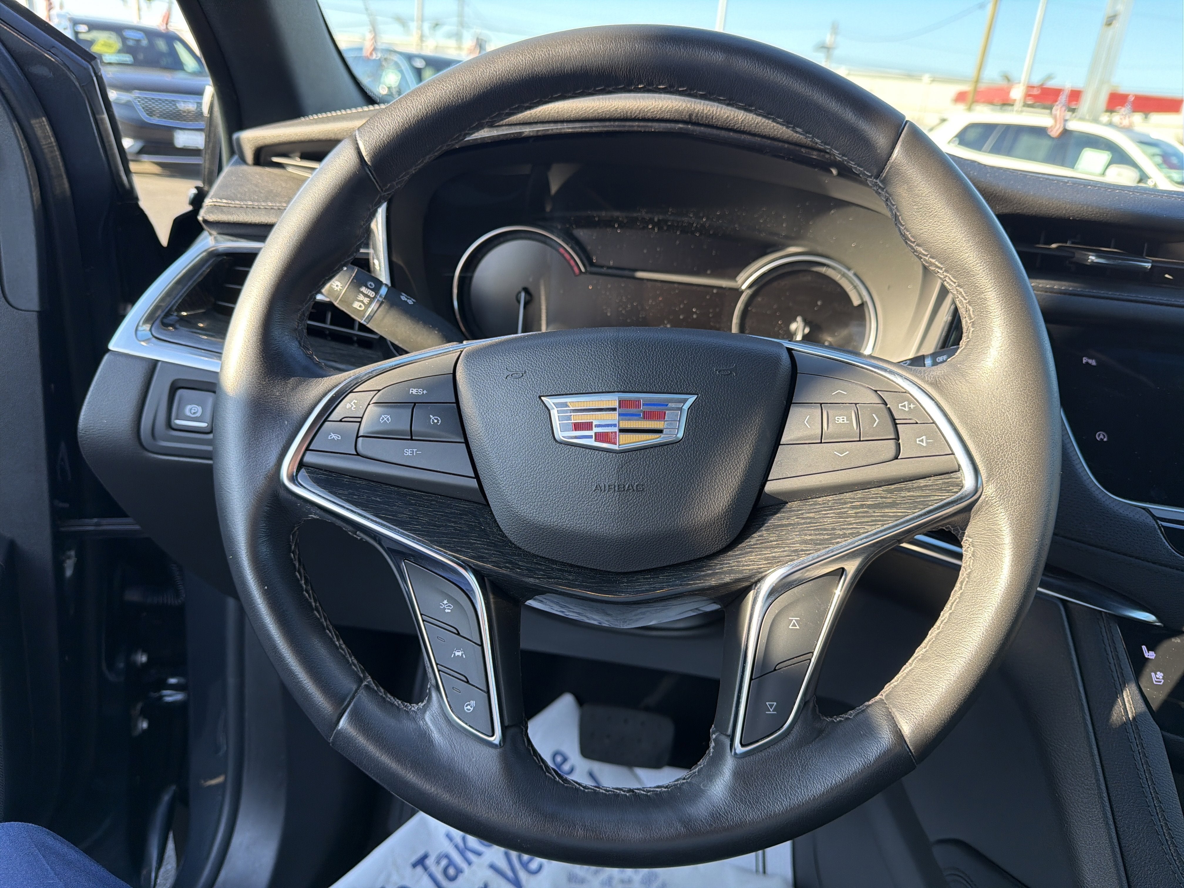2022 Cadillac XT5 FWD Premium Luxury
