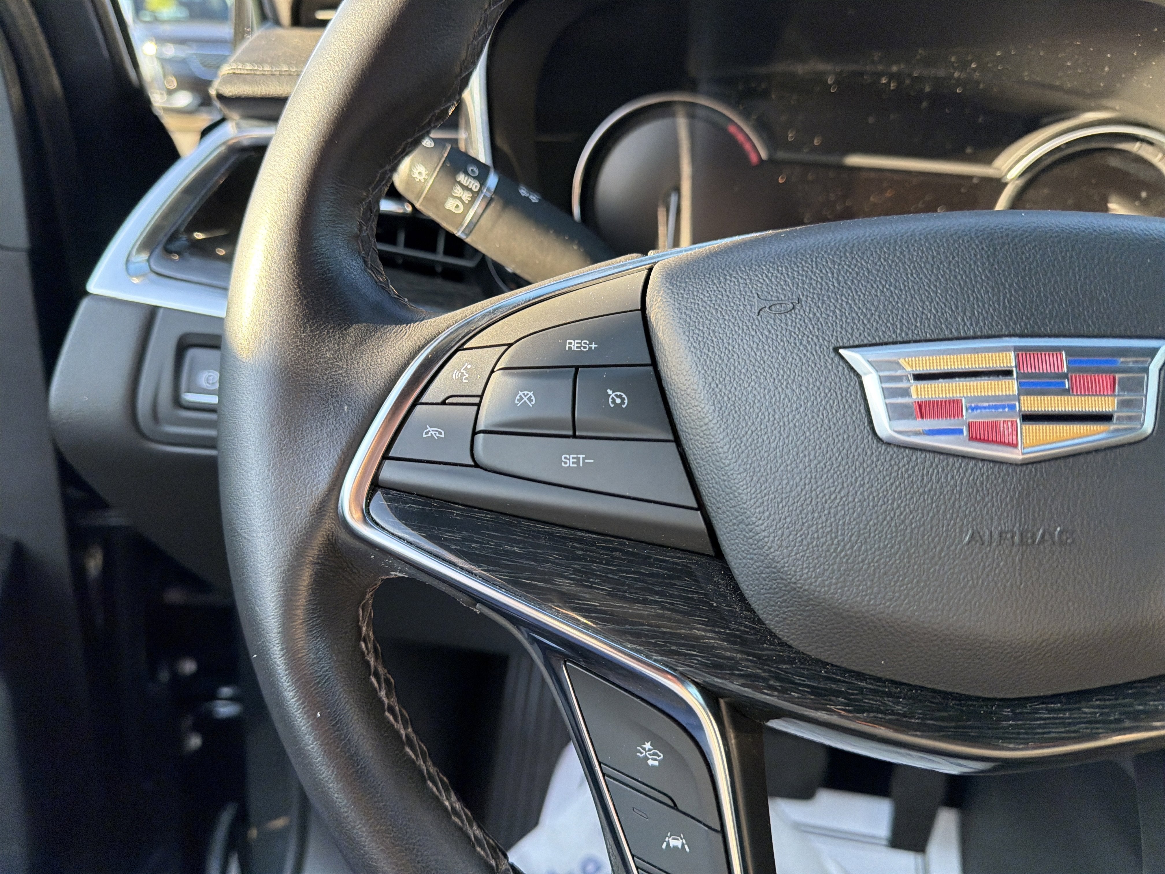 2022 Cadillac XT5 FWD Premium Luxury