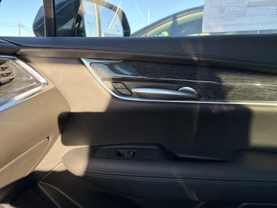 2022 Cadillac XT5 FWD Premium Luxury