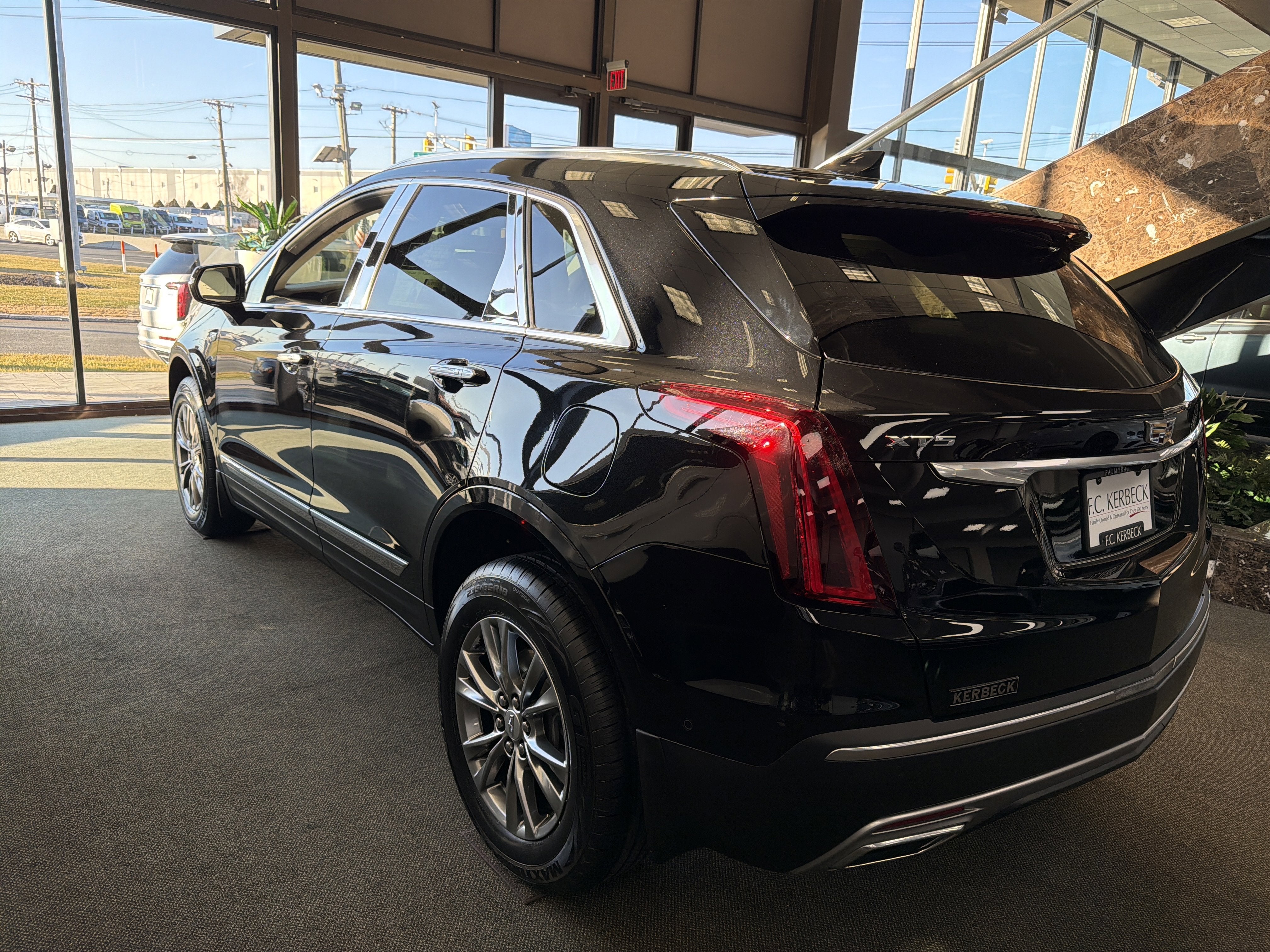 2021 Cadillac XT5 FWD Premium Luxury