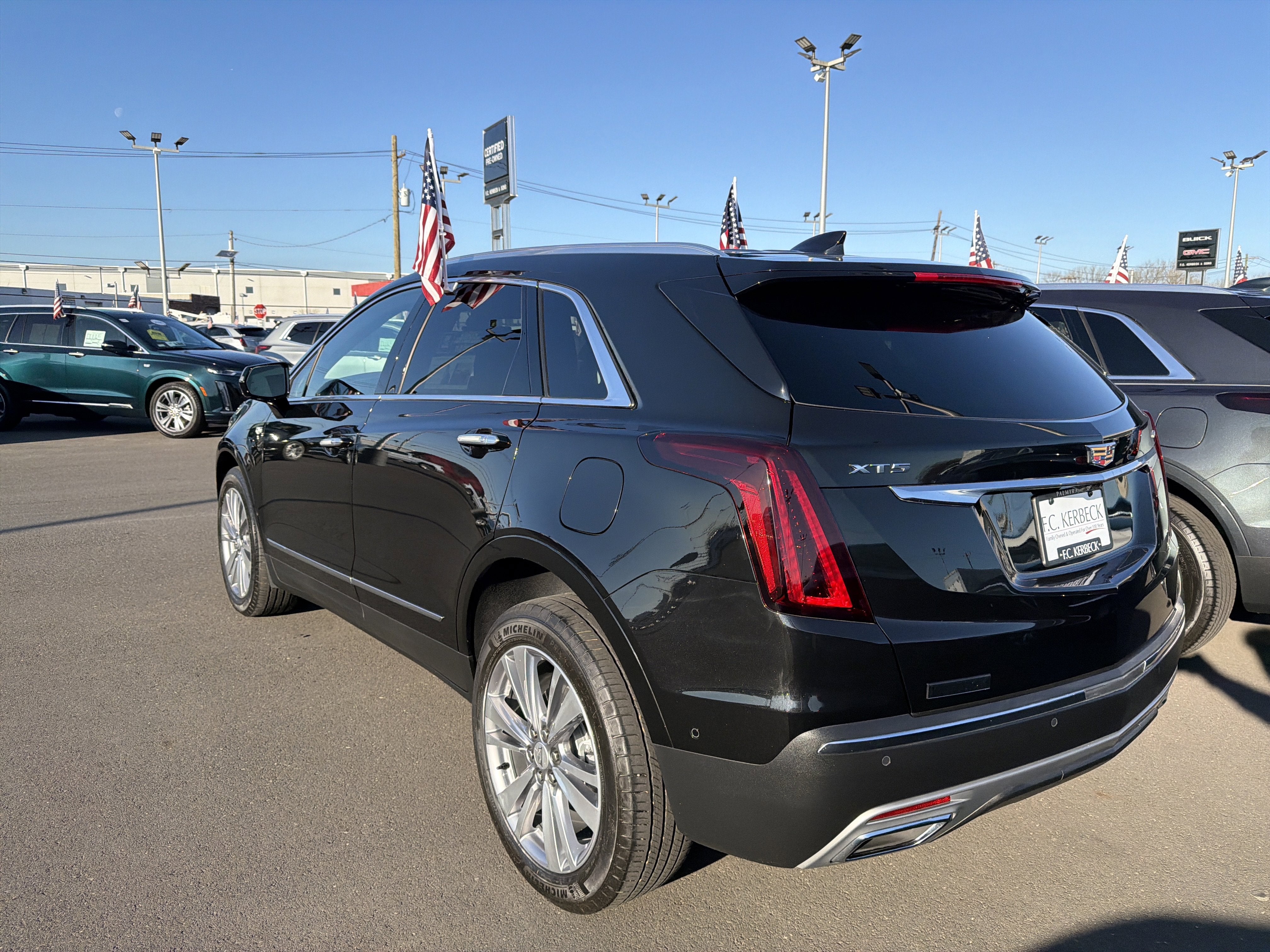 2024 Cadillac XT5 FWD Premium Luxury