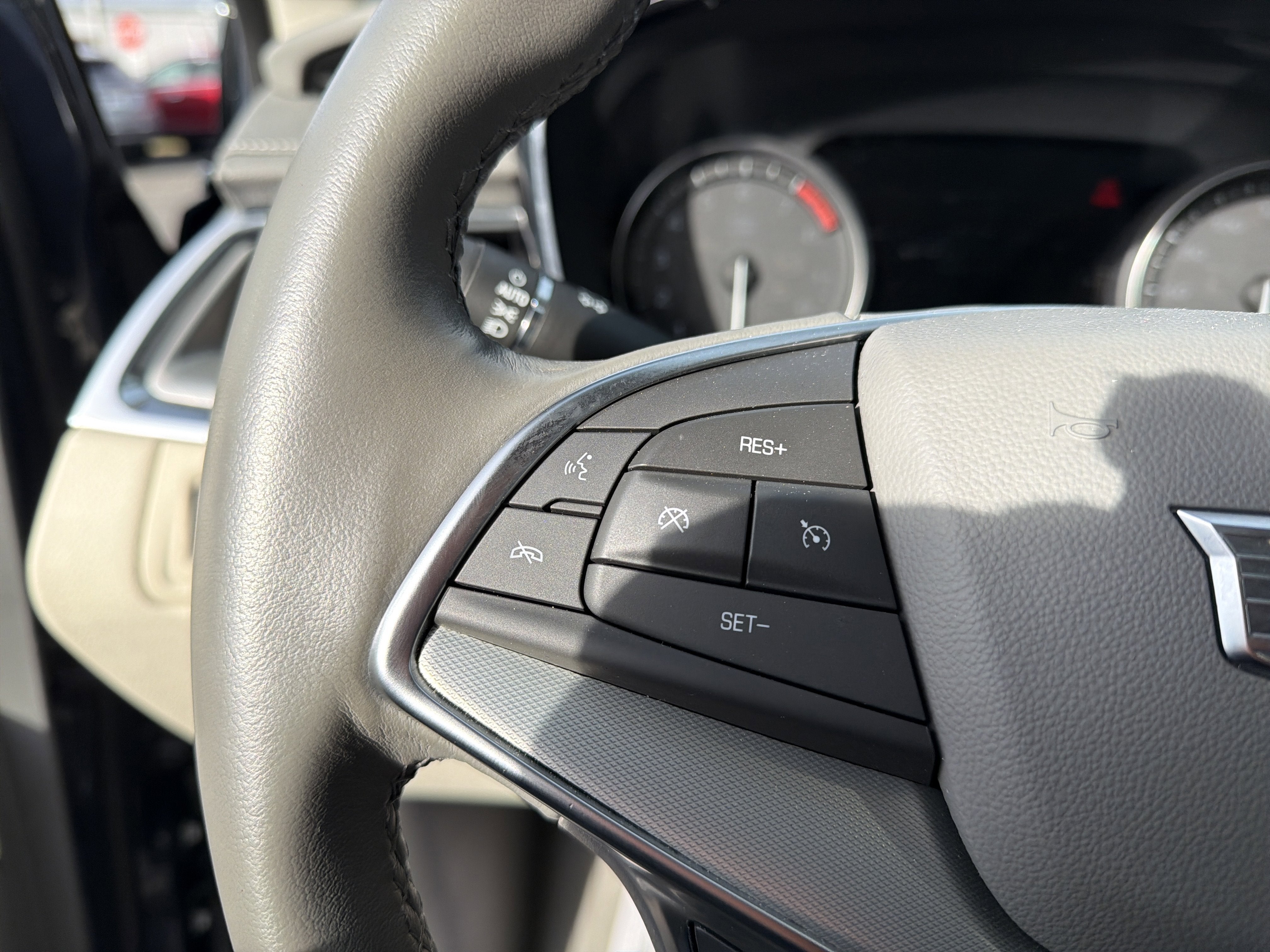 2024 Cadillac XT5 FWD Premium Luxury