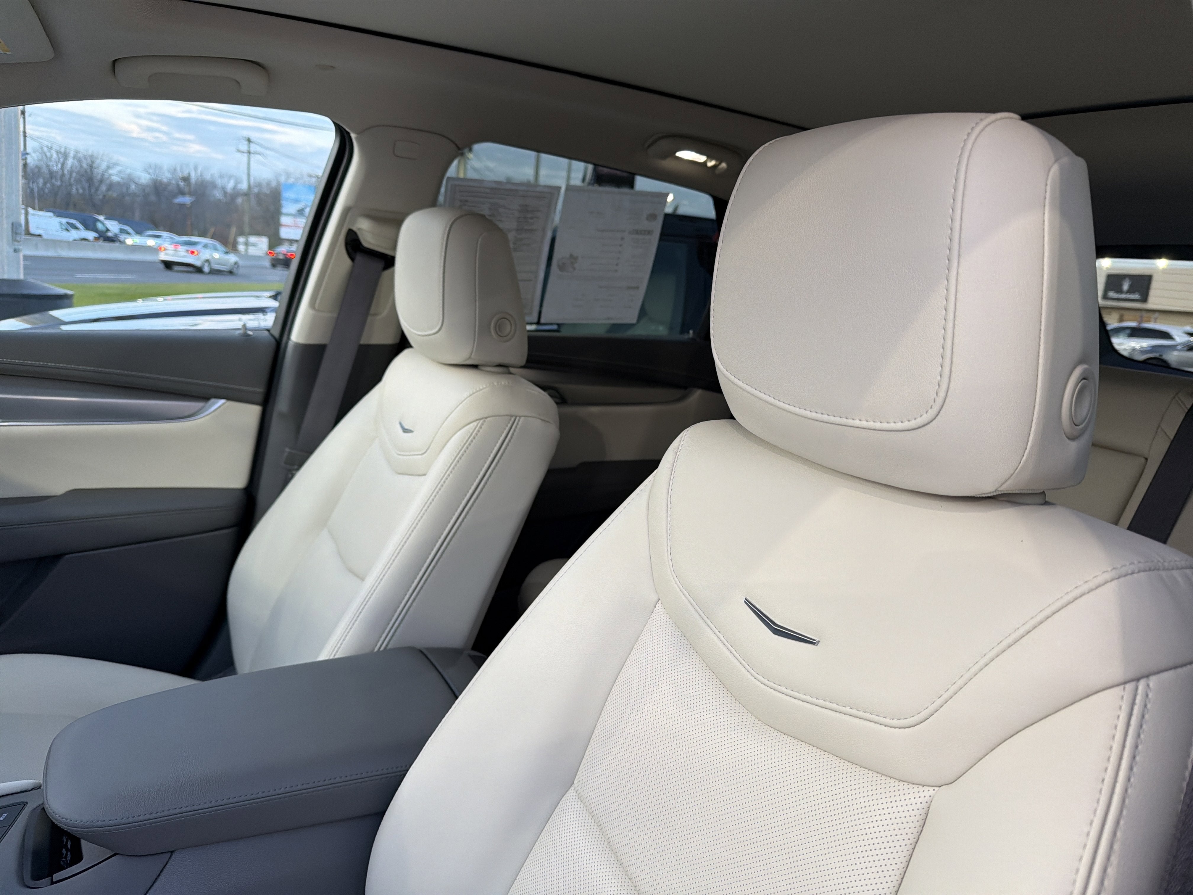 2024 Cadillac XT5 FWD Premium Luxury