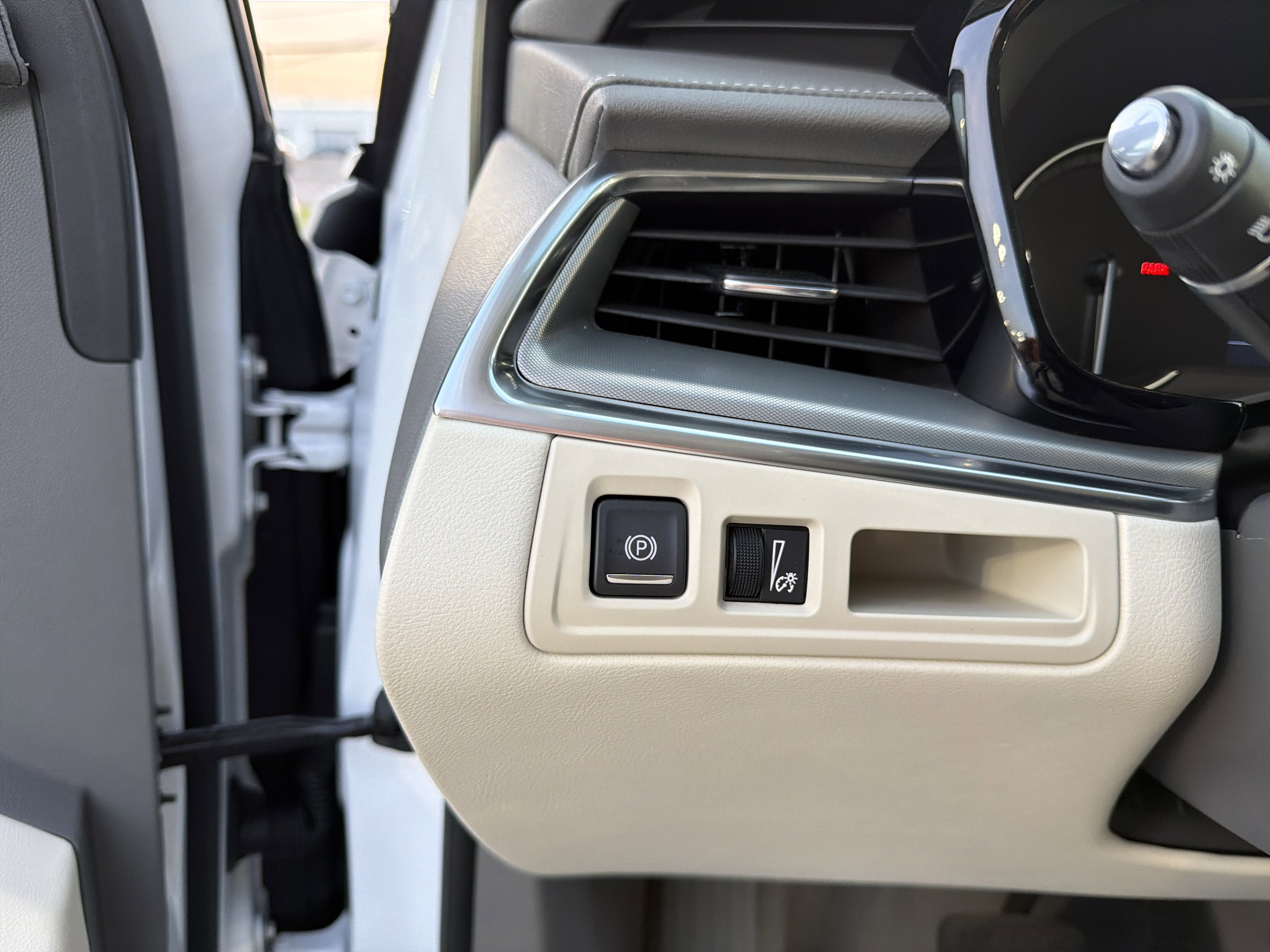 2024 Cadillac XT5 FWD Premium Luxury