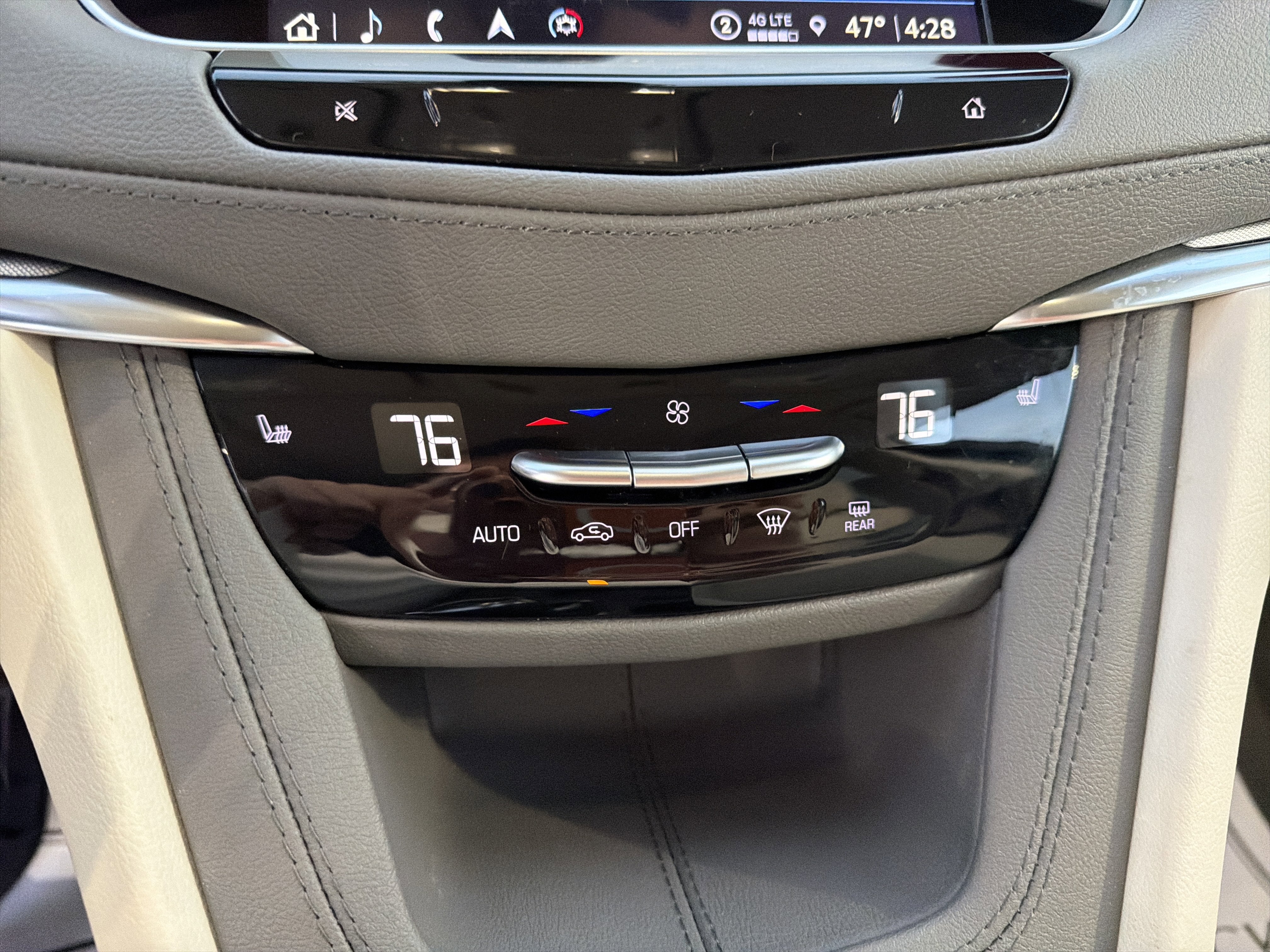 2024 Cadillac XT5 FWD Premium Luxury