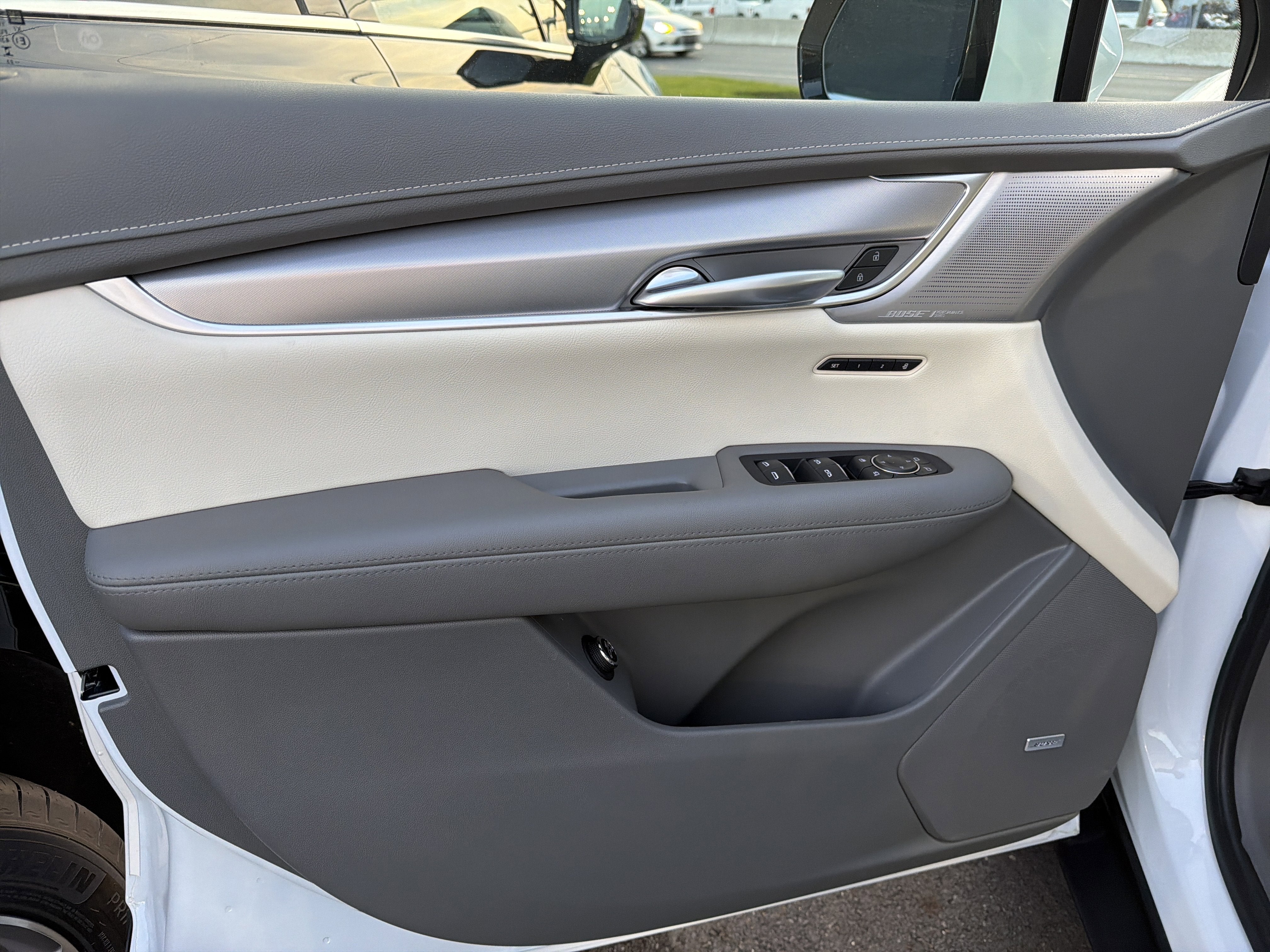 2024 Cadillac XT5 FWD Premium Luxury