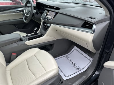 2022 Cadillac XT5 AWD Premium Luxury