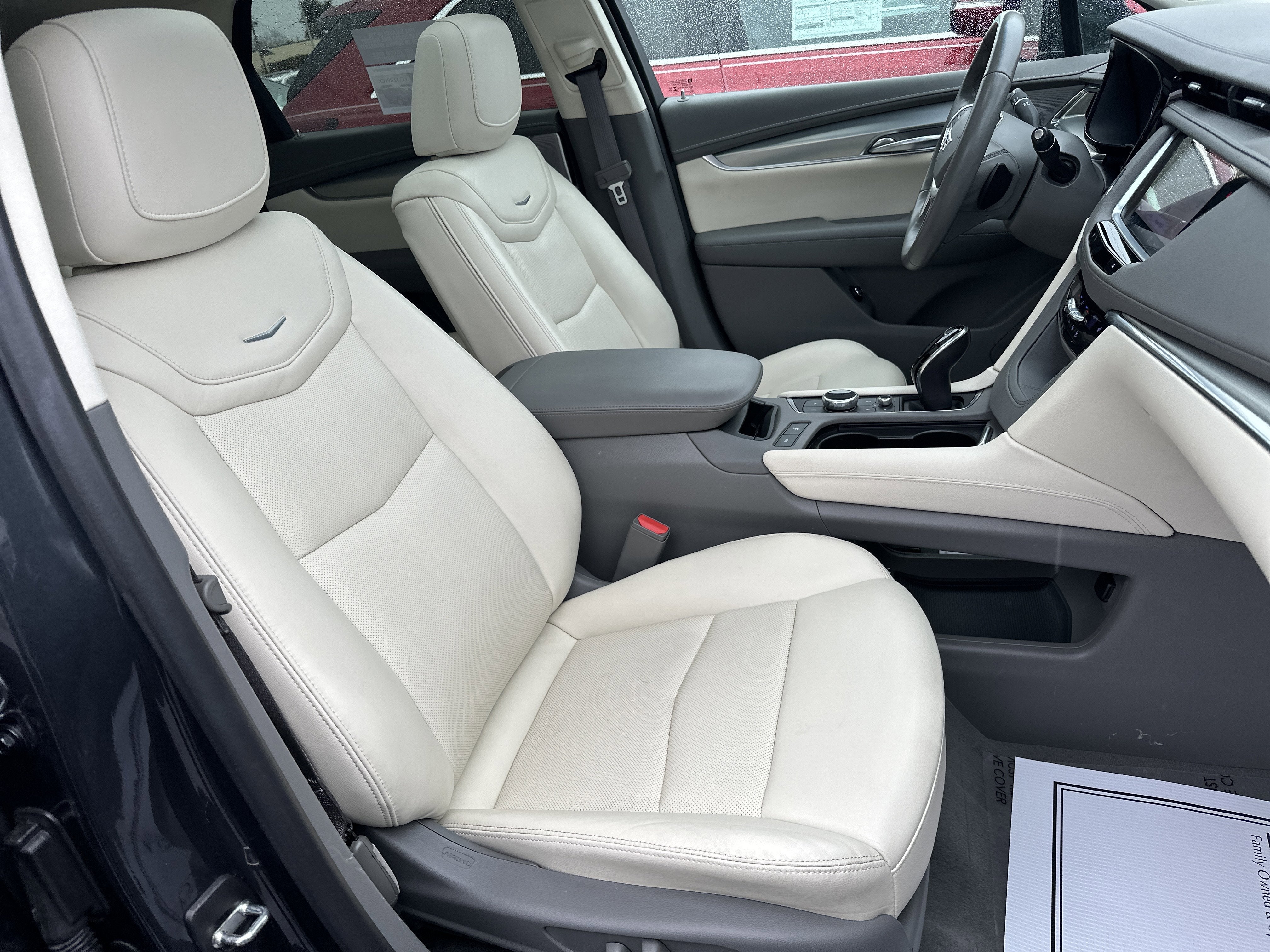 2022 Cadillac XT5 AWD Premium Luxury