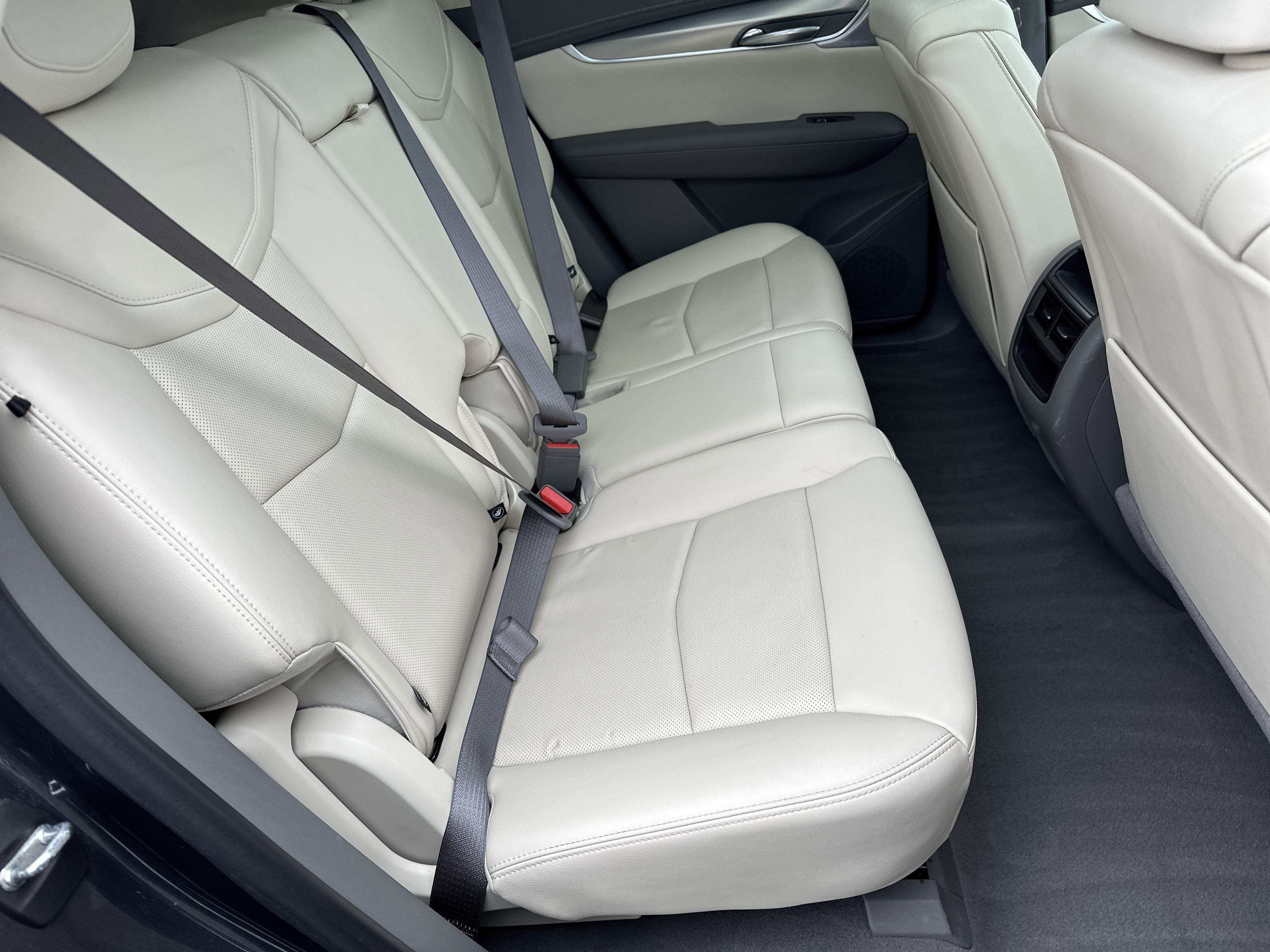 2022 Cadillac XT5 AWD Premium Luxury