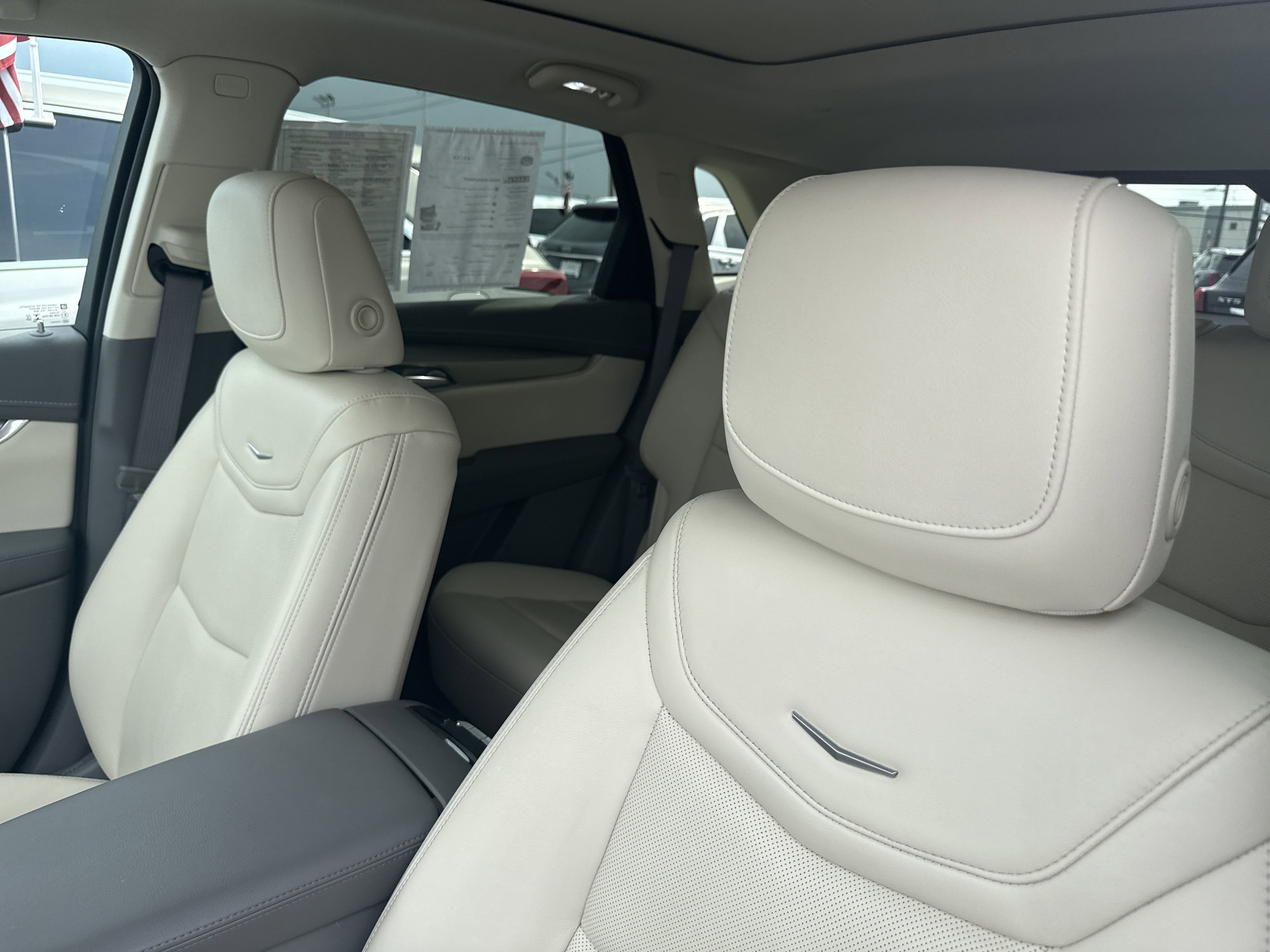 2022 Cadillac XT5 AWD Premium Luxury