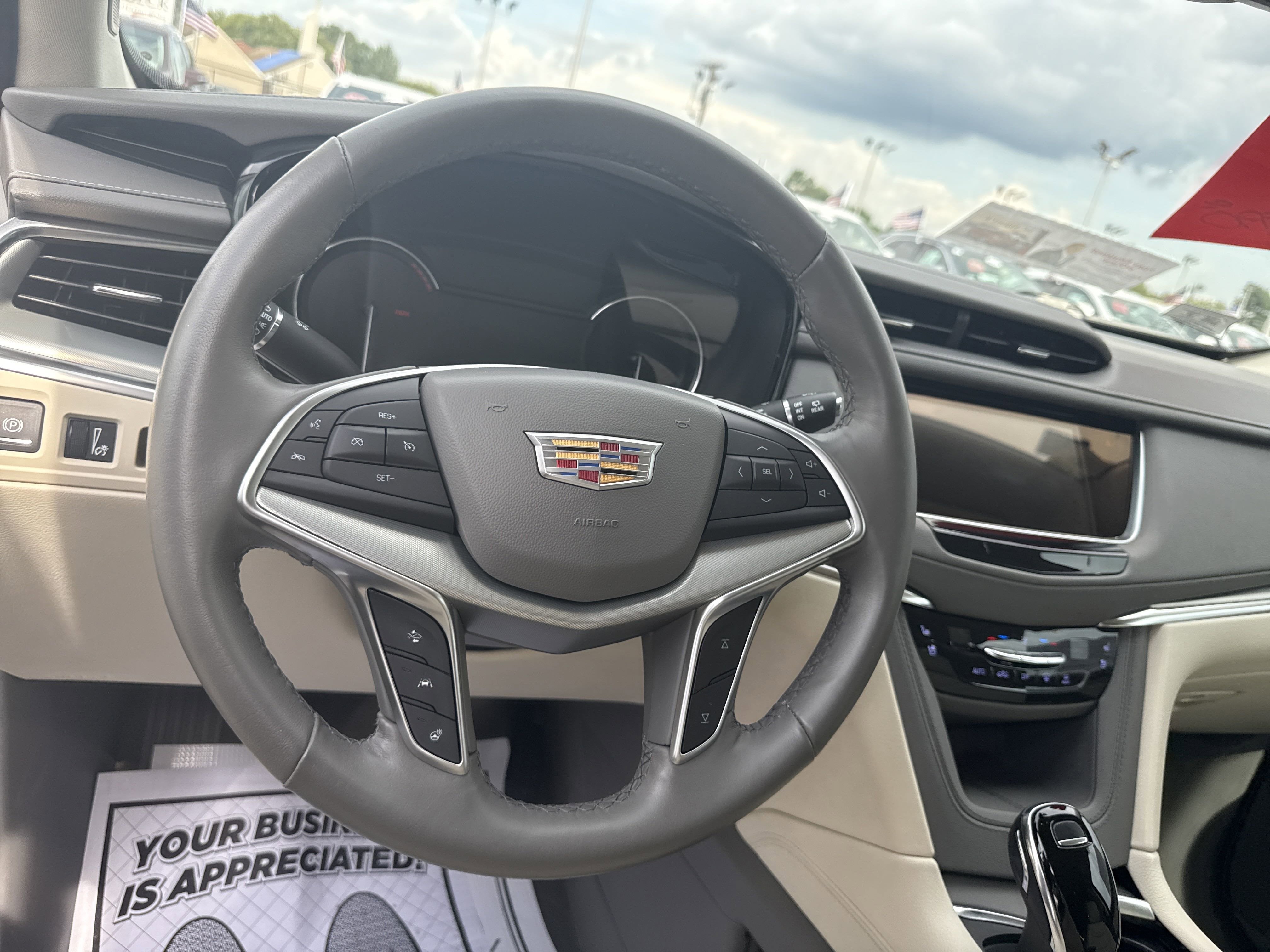 2022 Cadillac XT5 AWD Premium Luxury