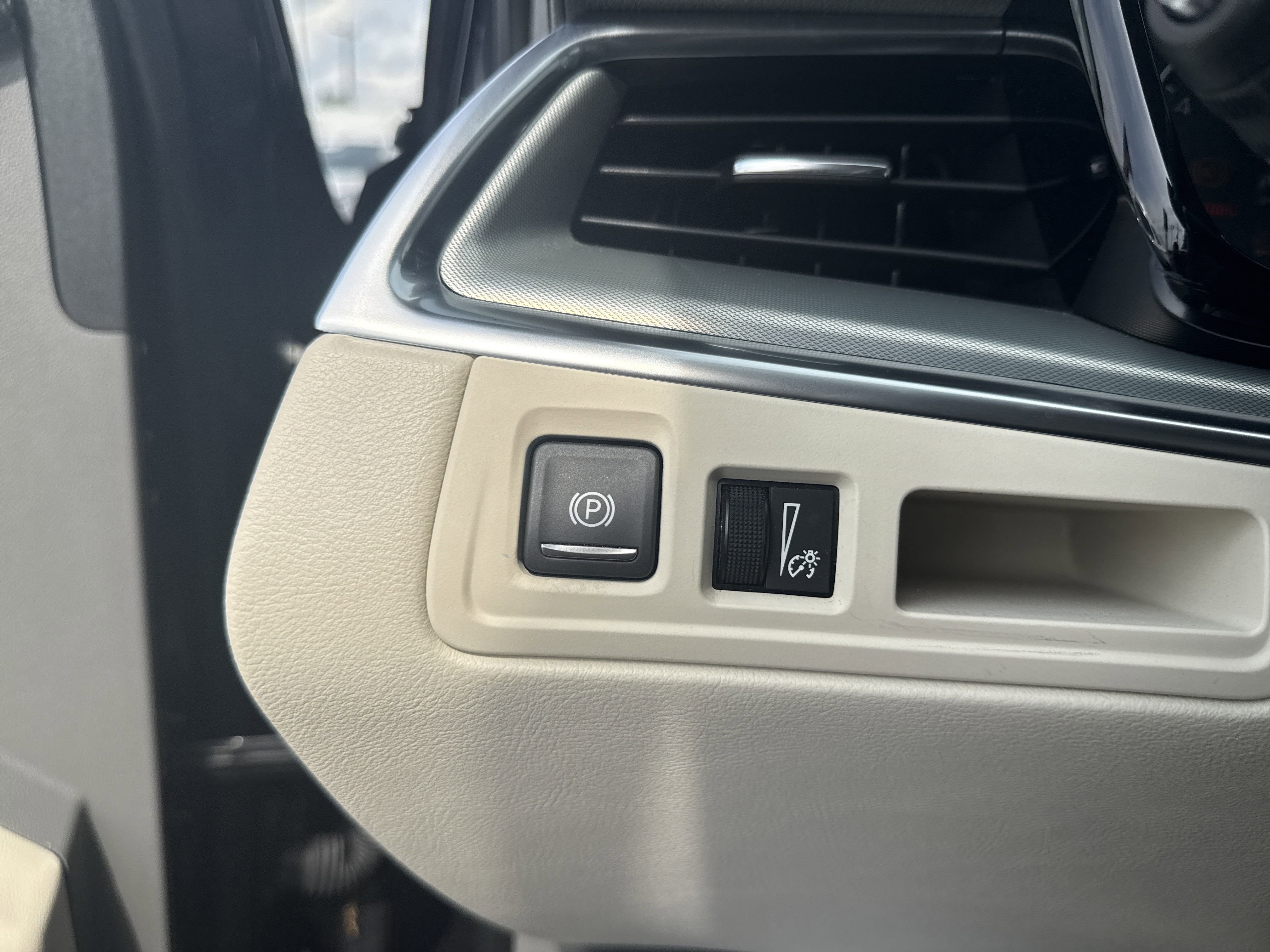 2022 Cadillac XT5 AWD Premium Luxury