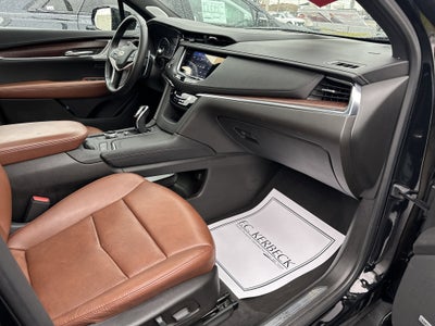 2022 Cadillac XT5 AWD Sport