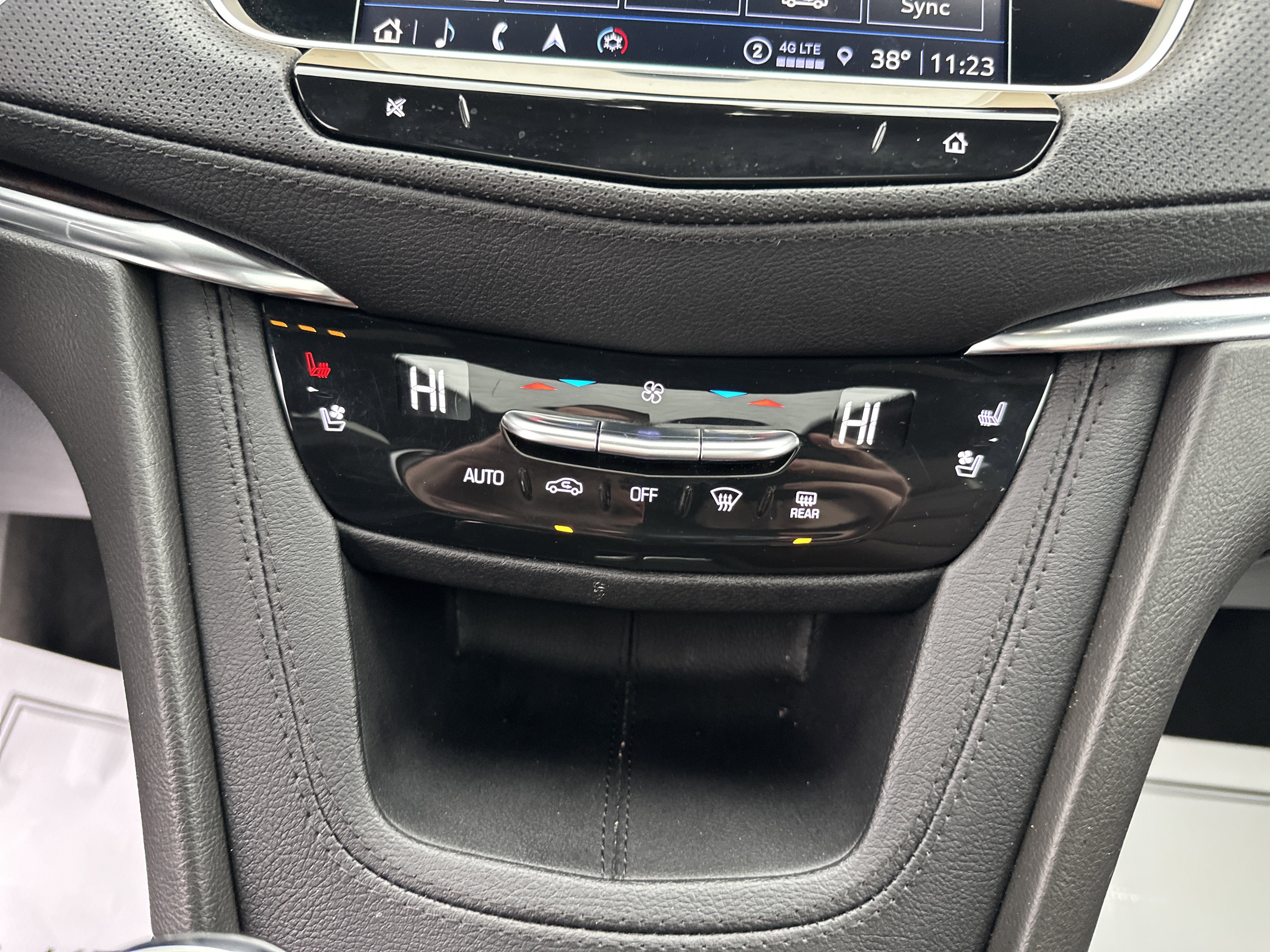 2022 Cadillac XT5 AWD Sport