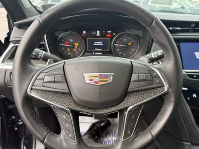 2022 Cadillac XT5 AWD Sport