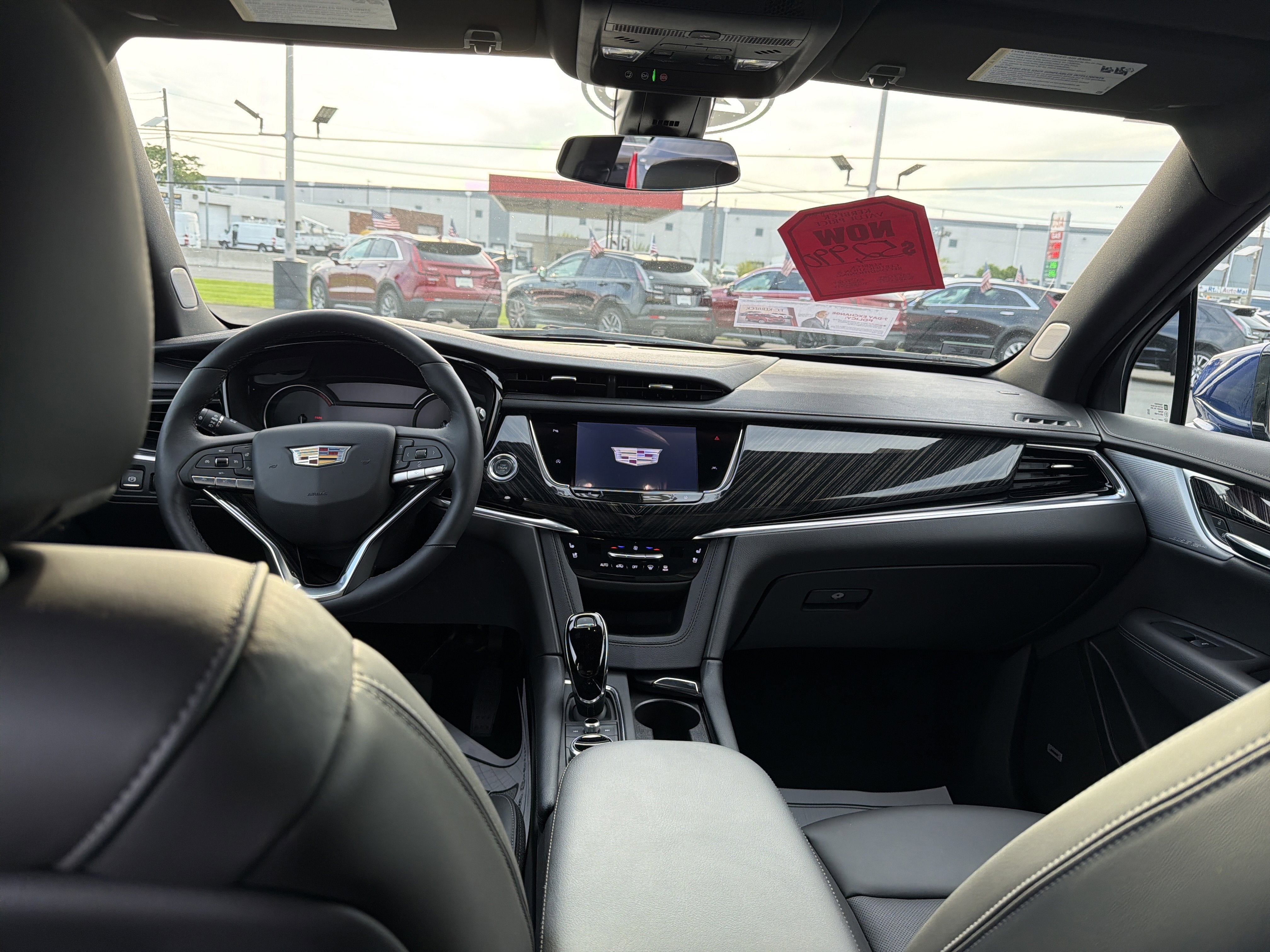 2025 Cadillac XT6 FWD Premium Luxury