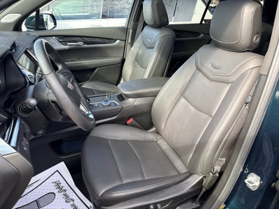 2025 Cadillac XT6 FWD Premium Luxury