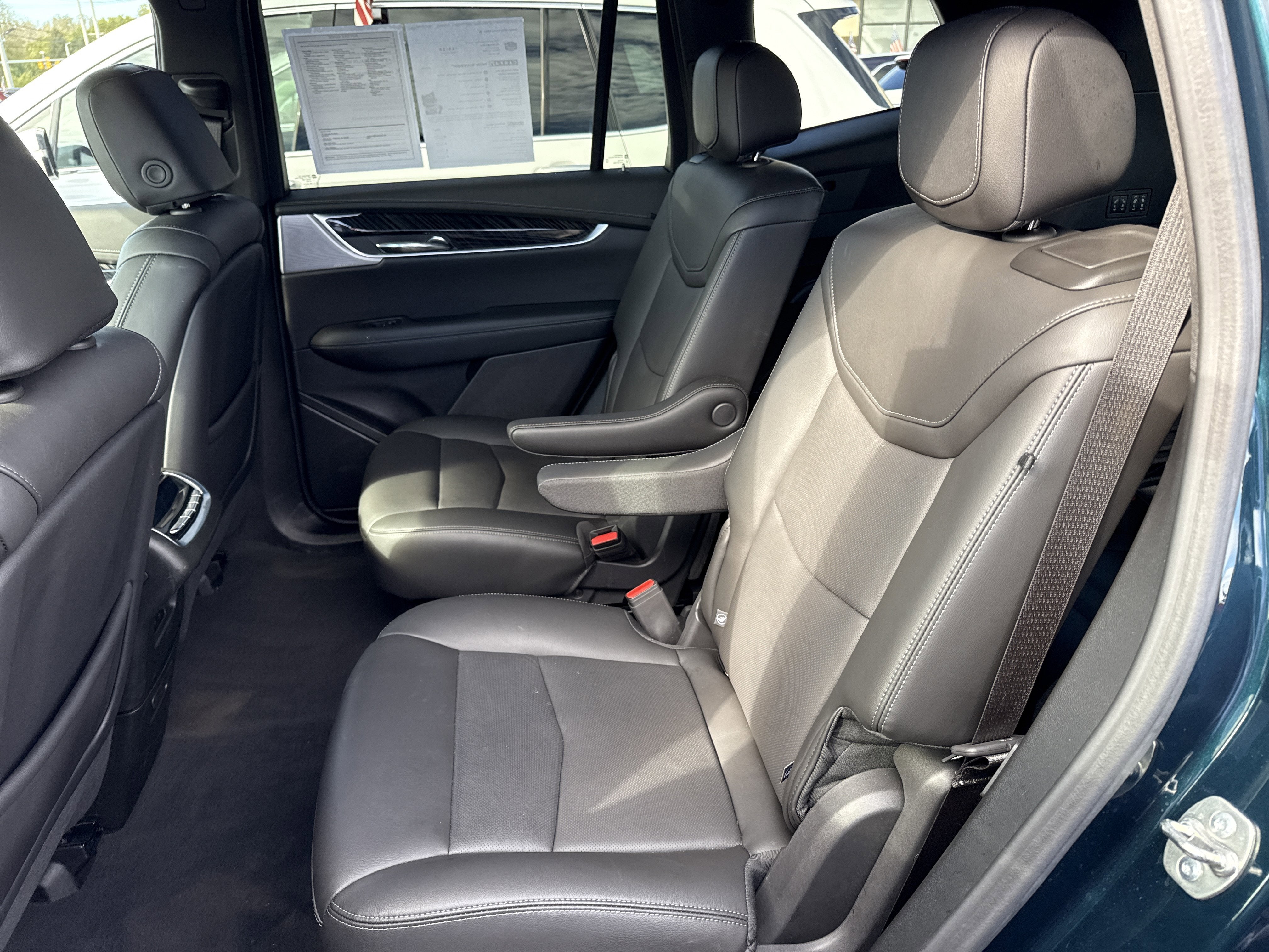 2025 Cadillac XT6 FWD Premium Luxury