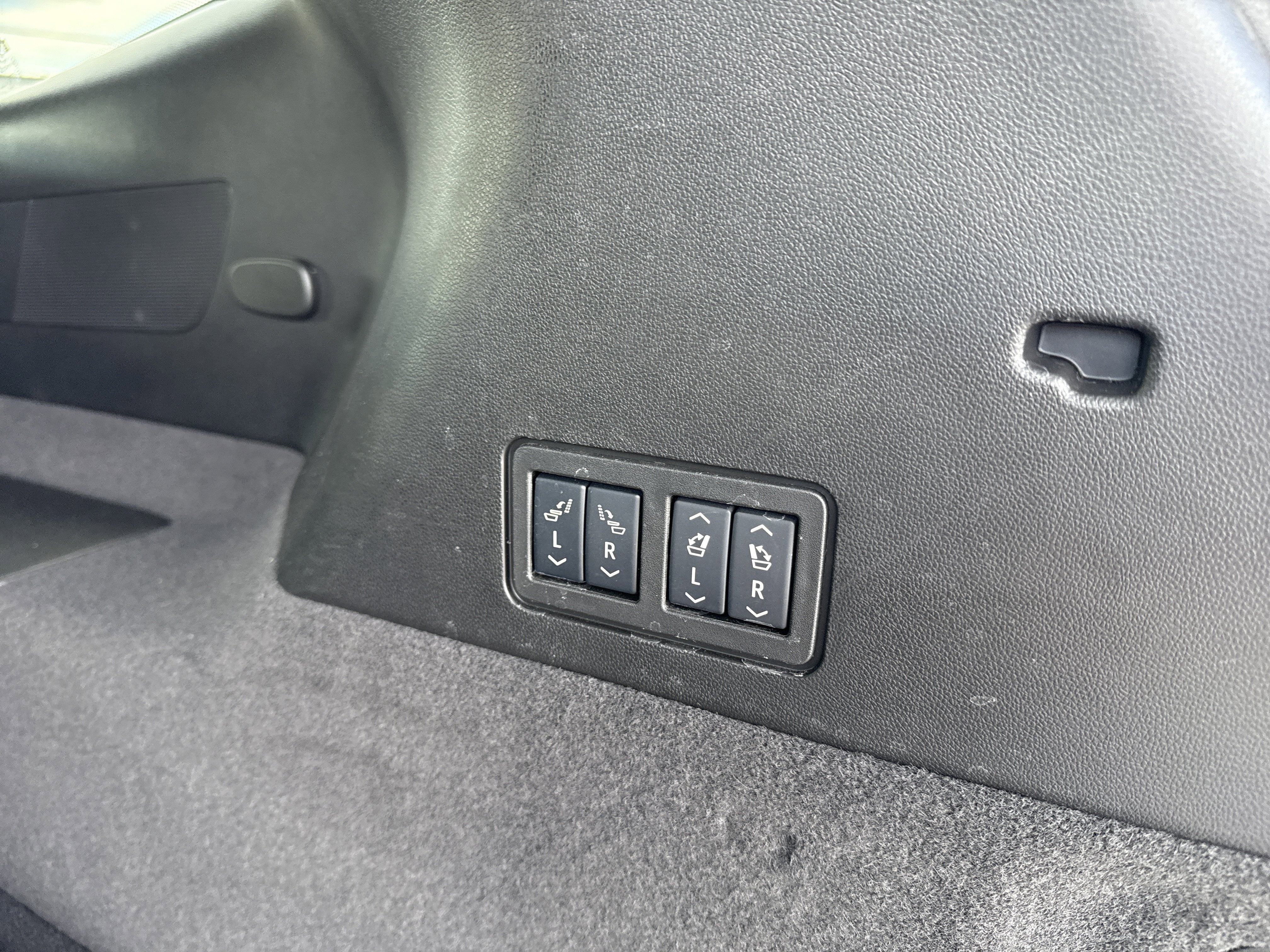 2025 Cadillac XT6 FWD Premium Luxury