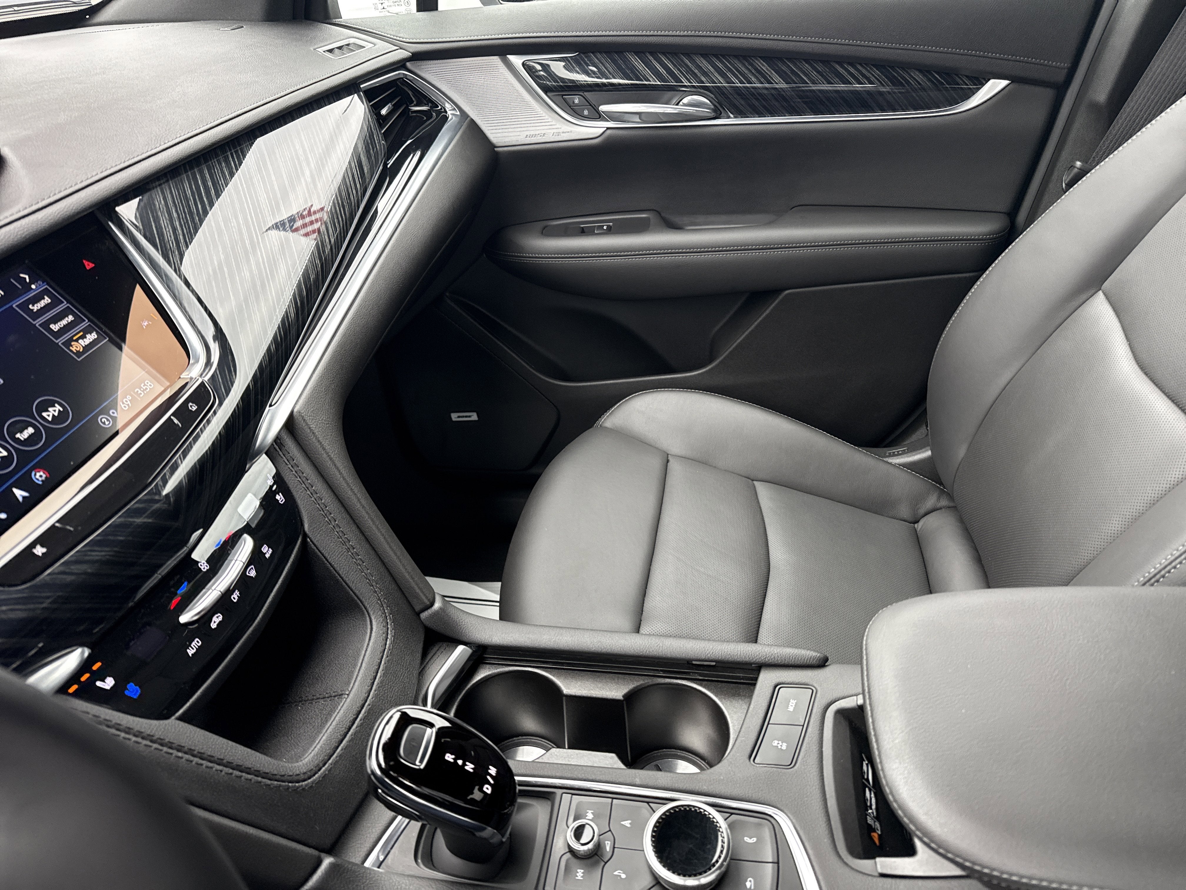 2023 Cadillac XT6 AWD Premium Luxury