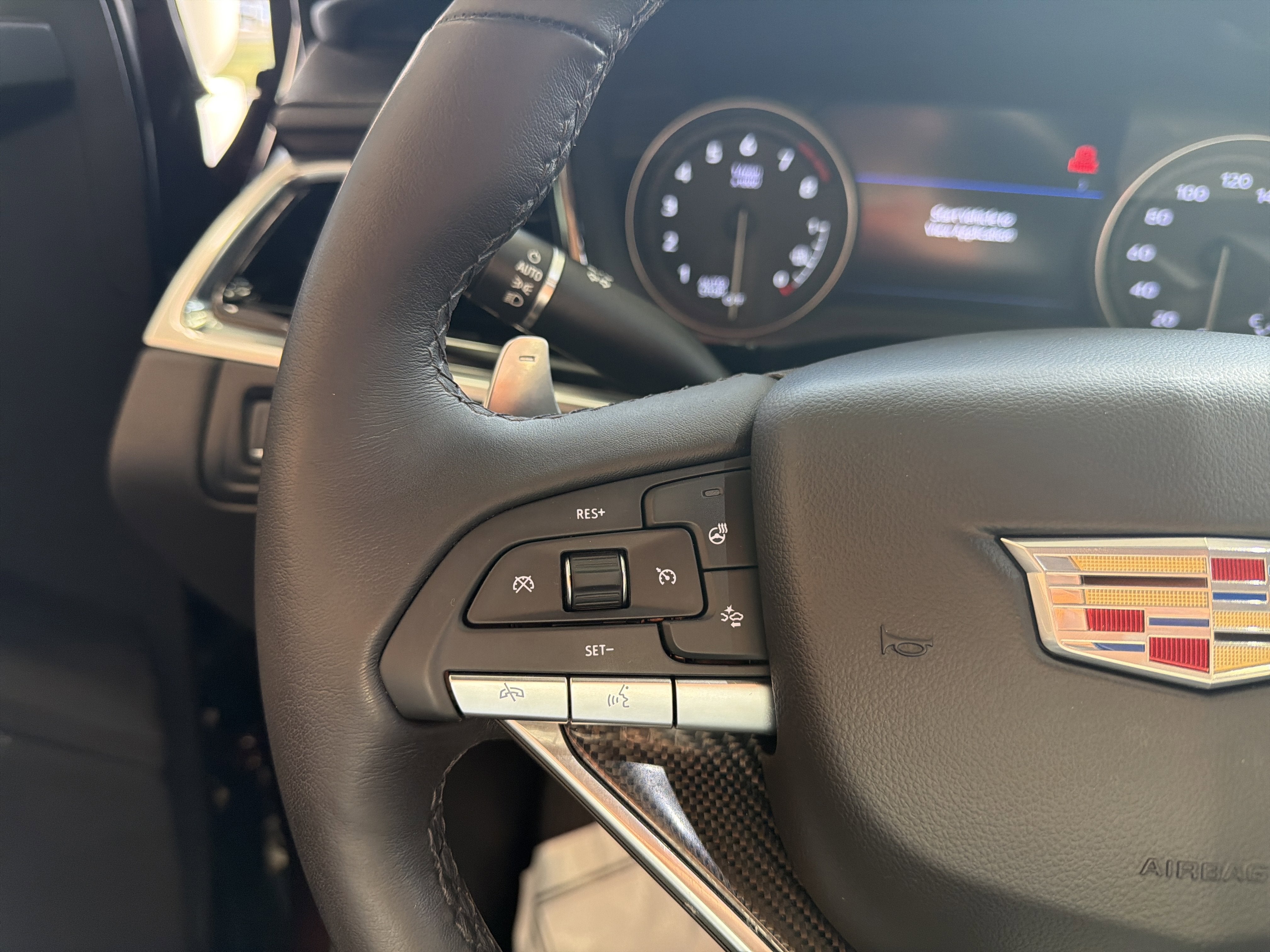 2022 Cadillac XT6 Sport