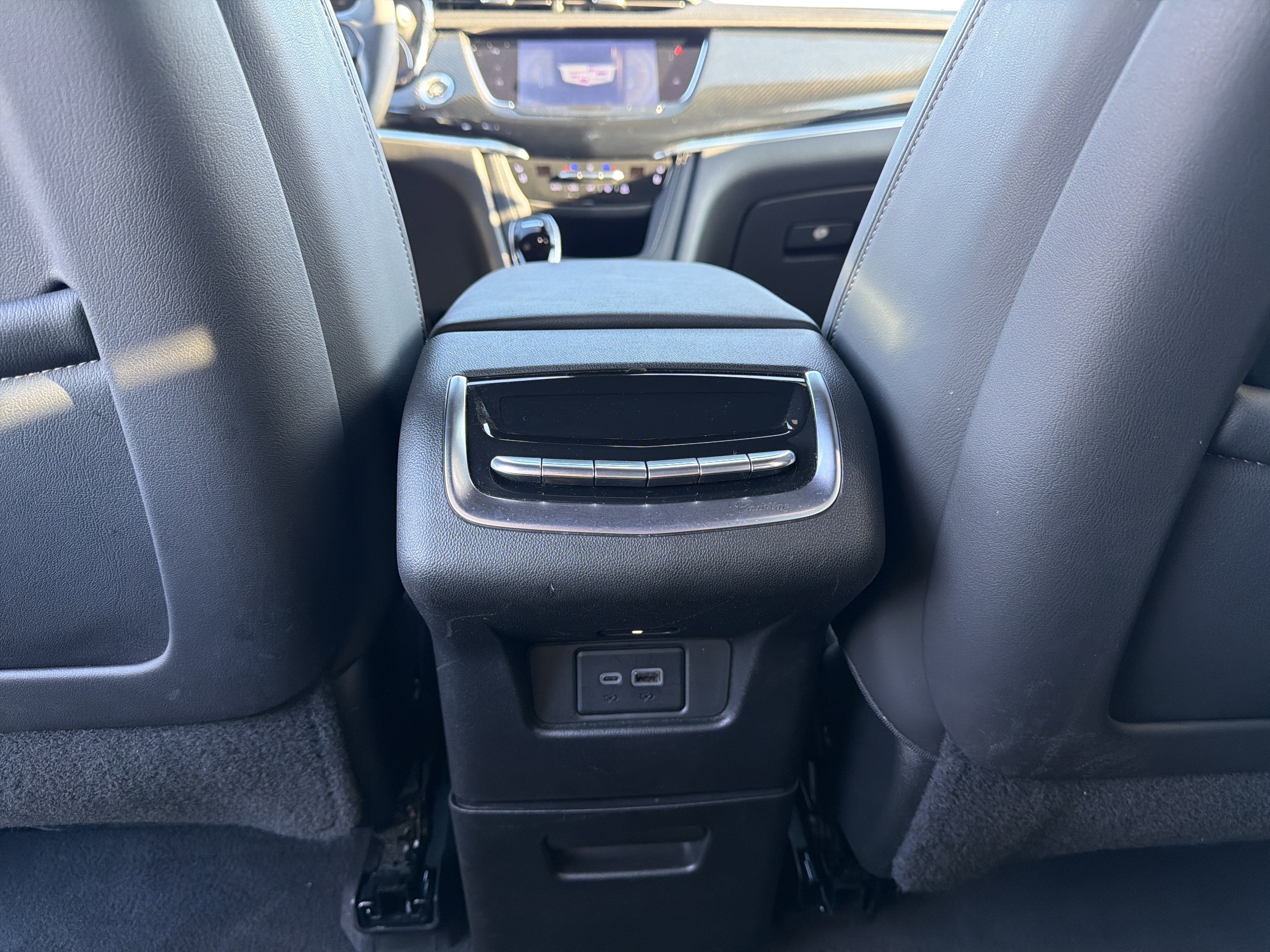 2024 Cadillac XT6 AWD Sport