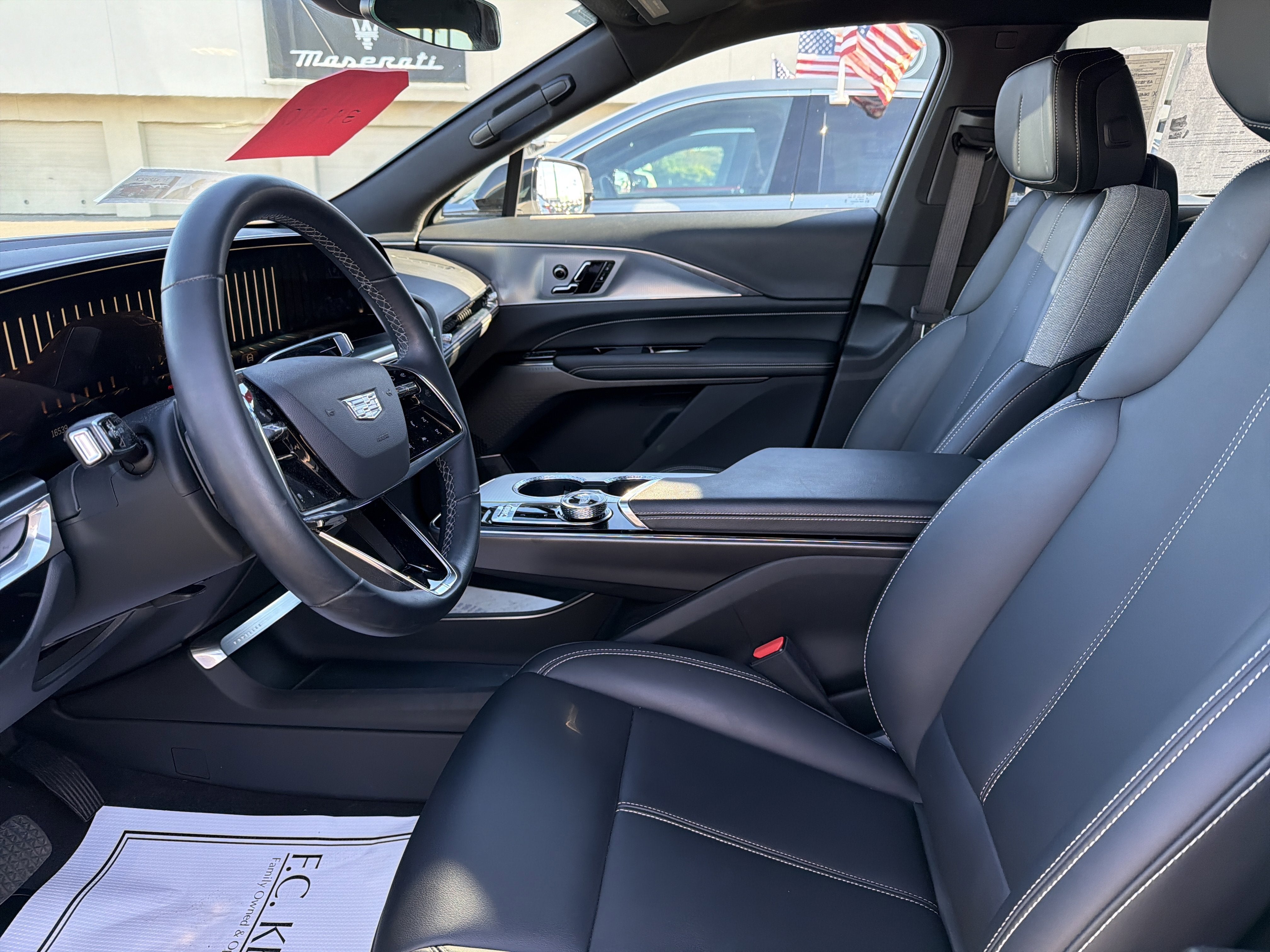 2024 Cadillac LYRIQ Tech