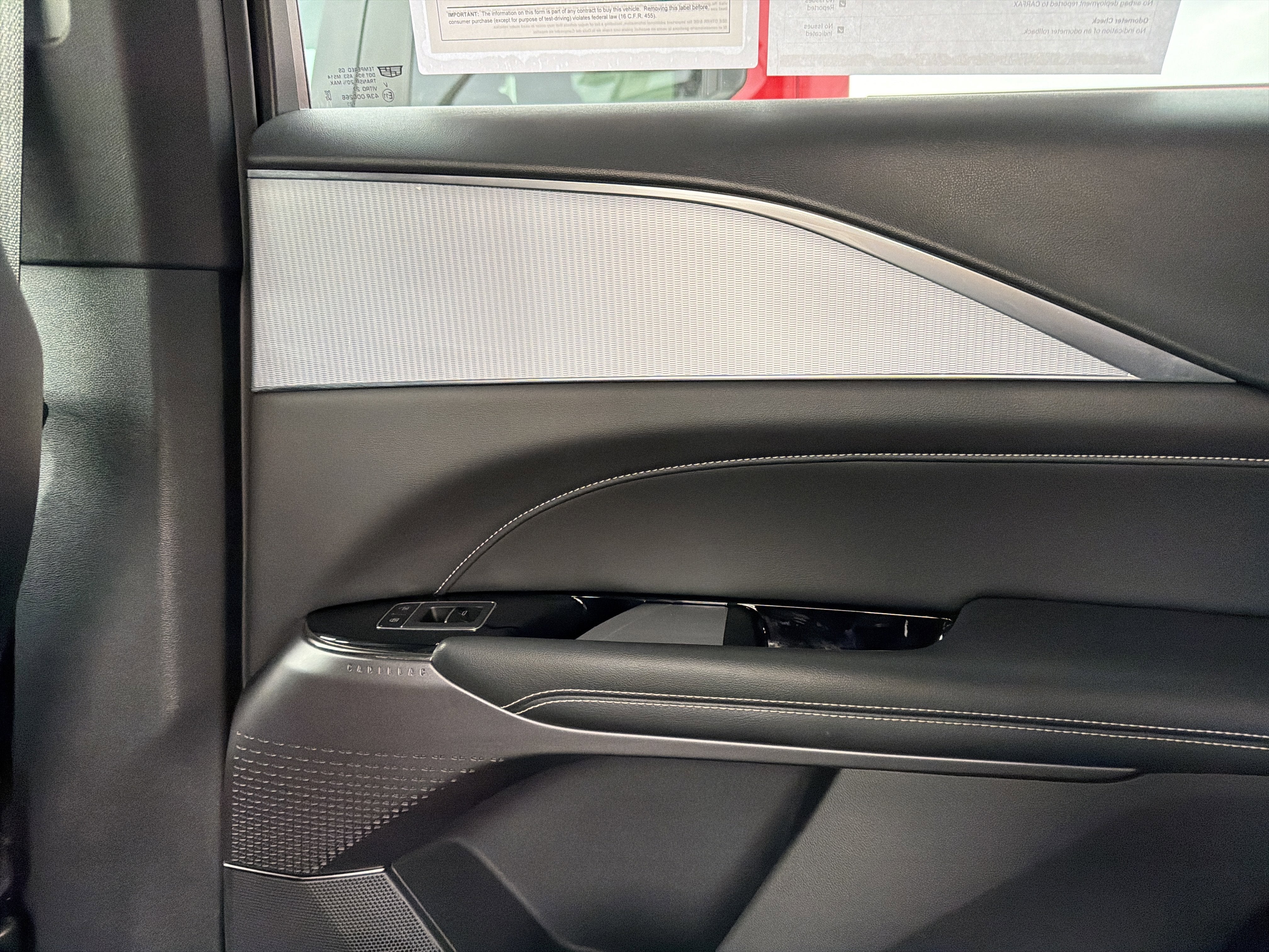 2024 Cadillac LYRIQ Tech