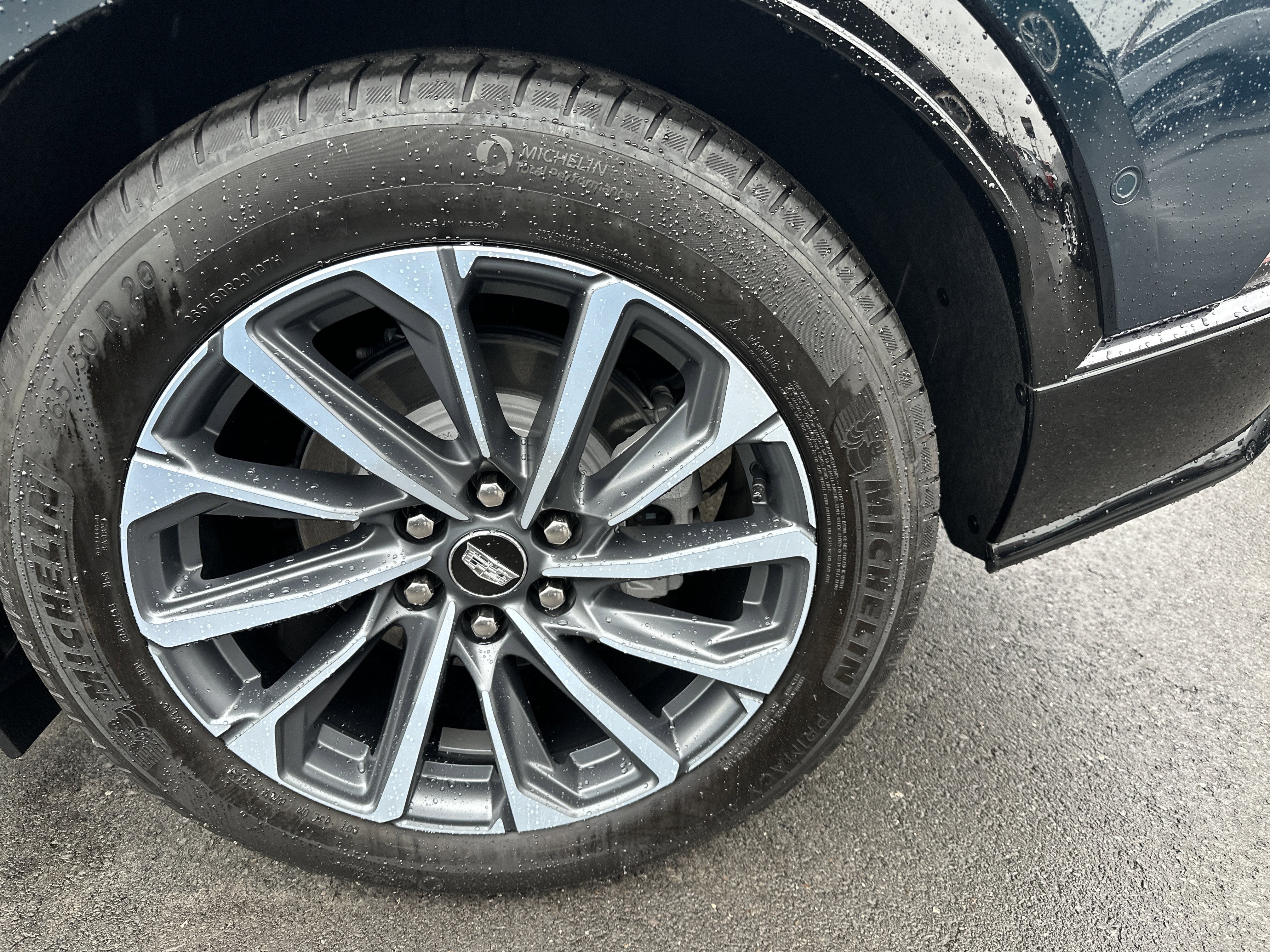 2024 Cadillac LYRIQ Sport