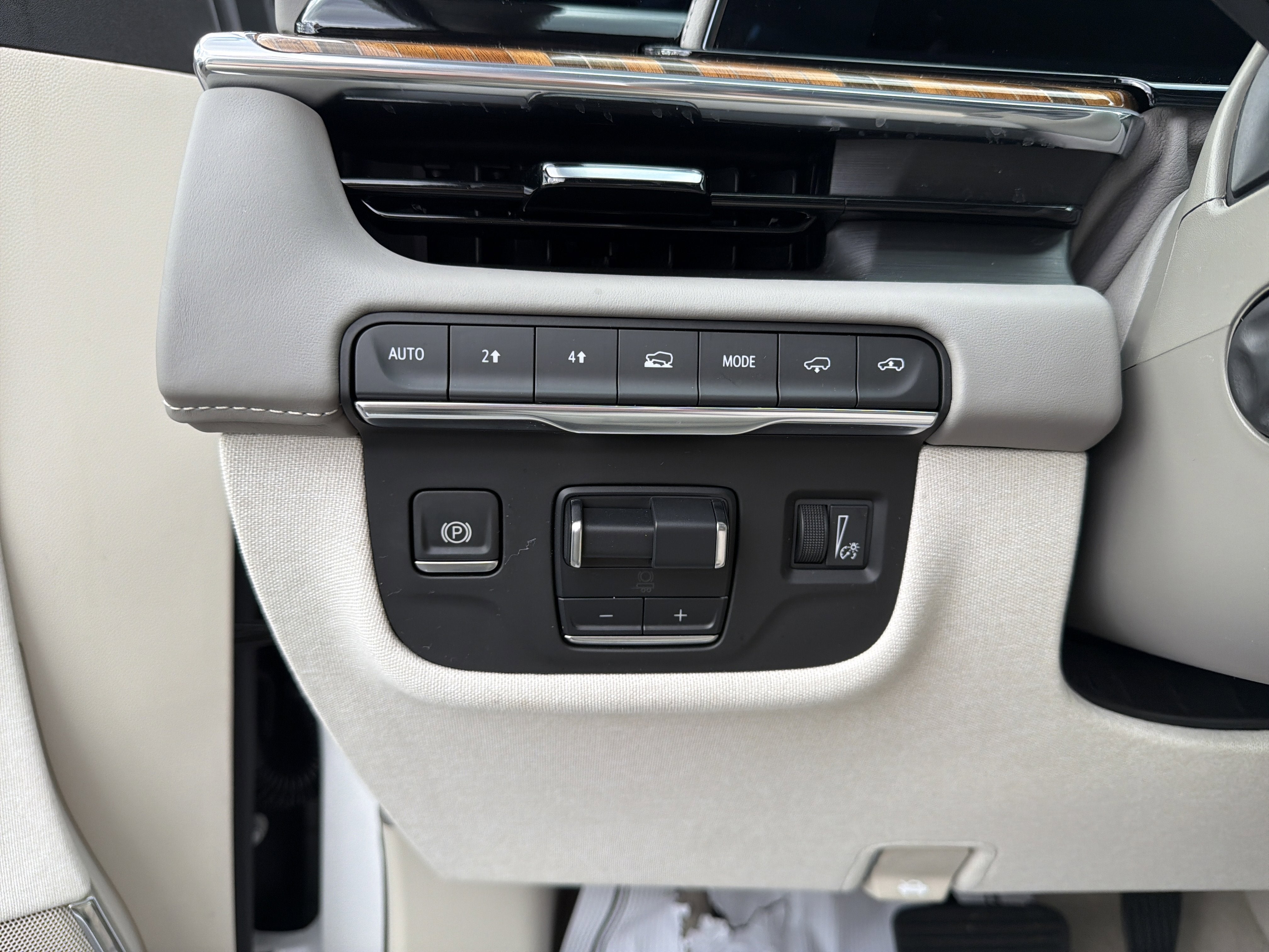 2024 Cadillac Escalade 4WD Premium Luxury Platinum