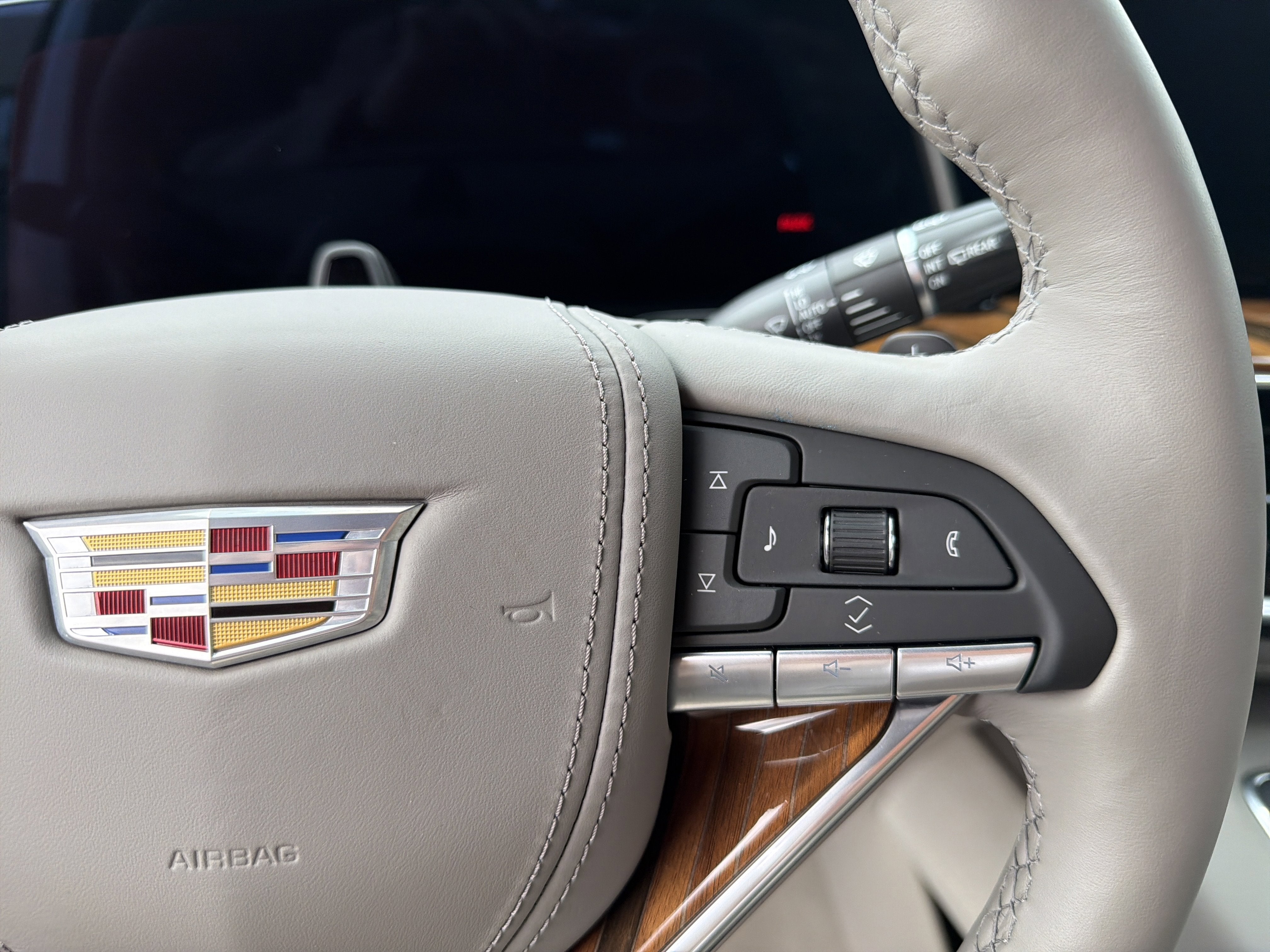 2024 Cadillac Escalade 4WD Premium Luxury Platinum