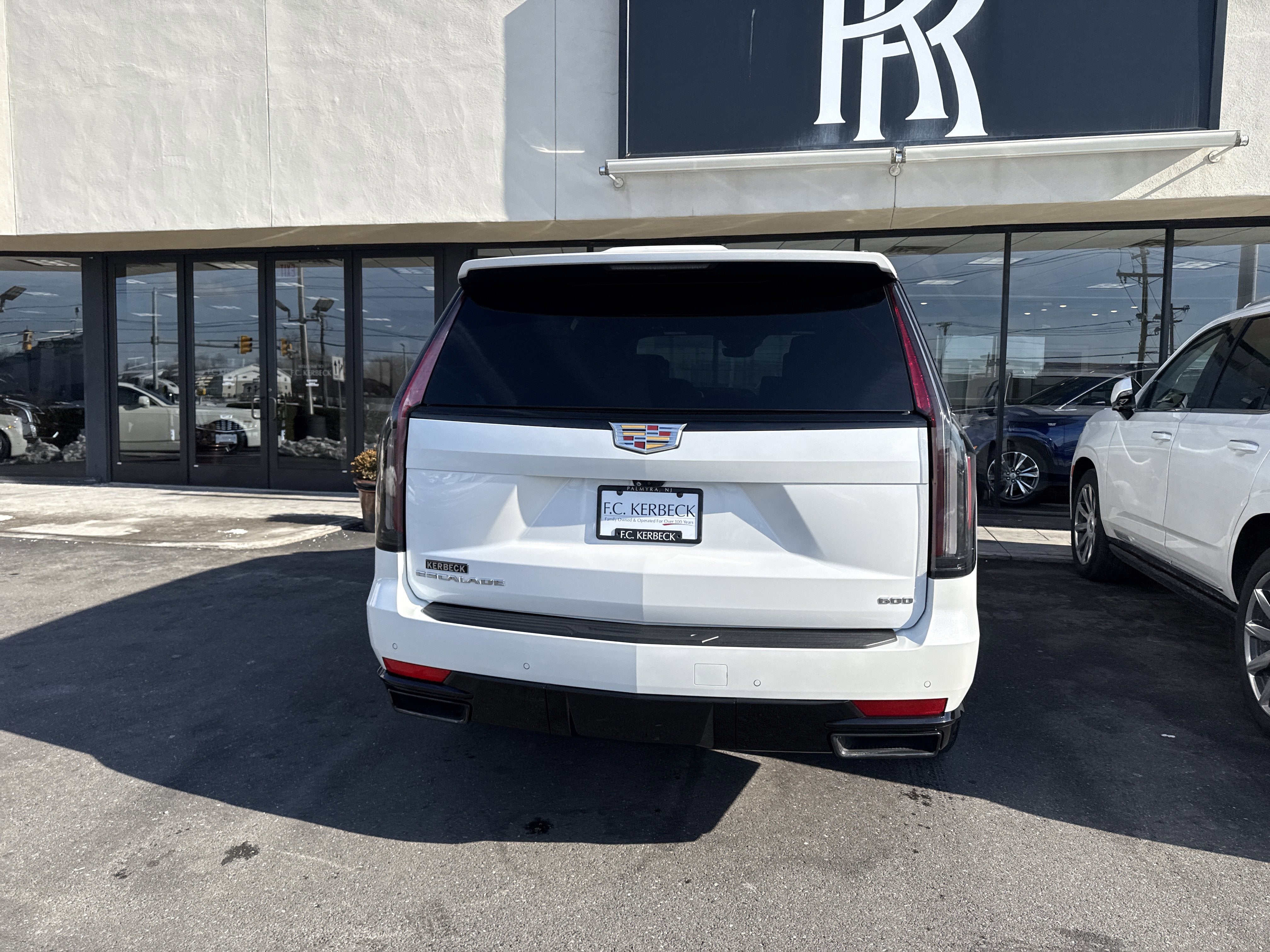 2023 Cadillac Escalade 4WD Sport Platinum