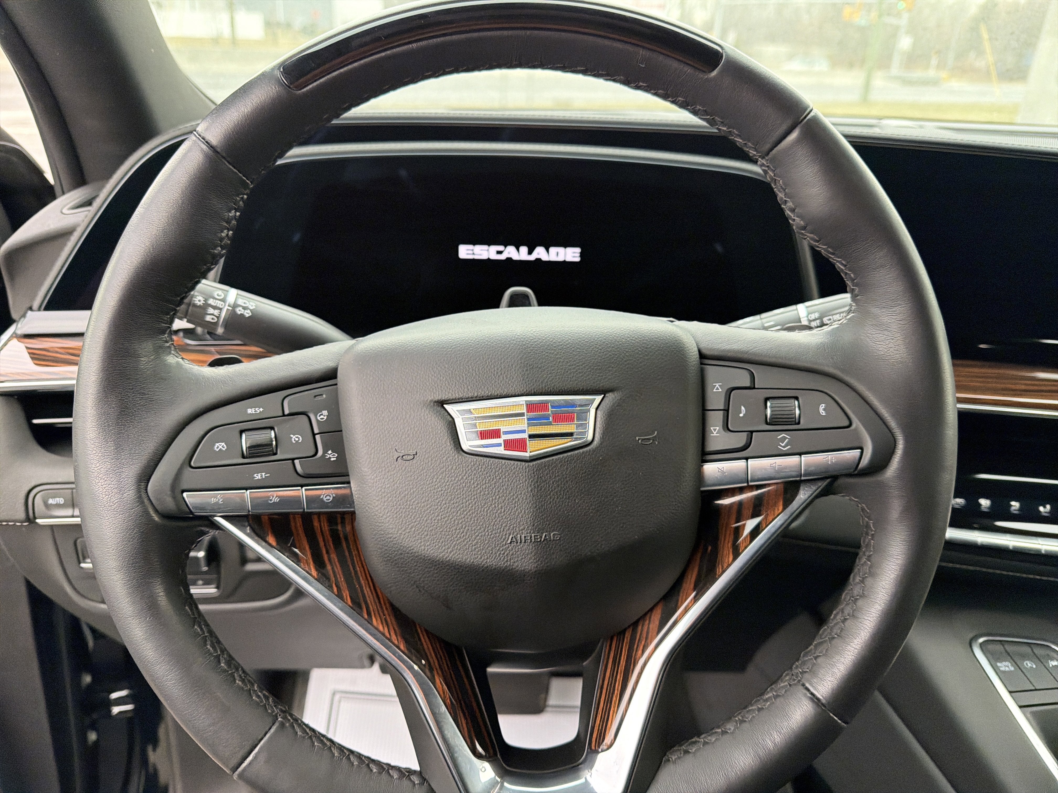 2023 Cadillac Escalade ESV 4WD Premium Luxury