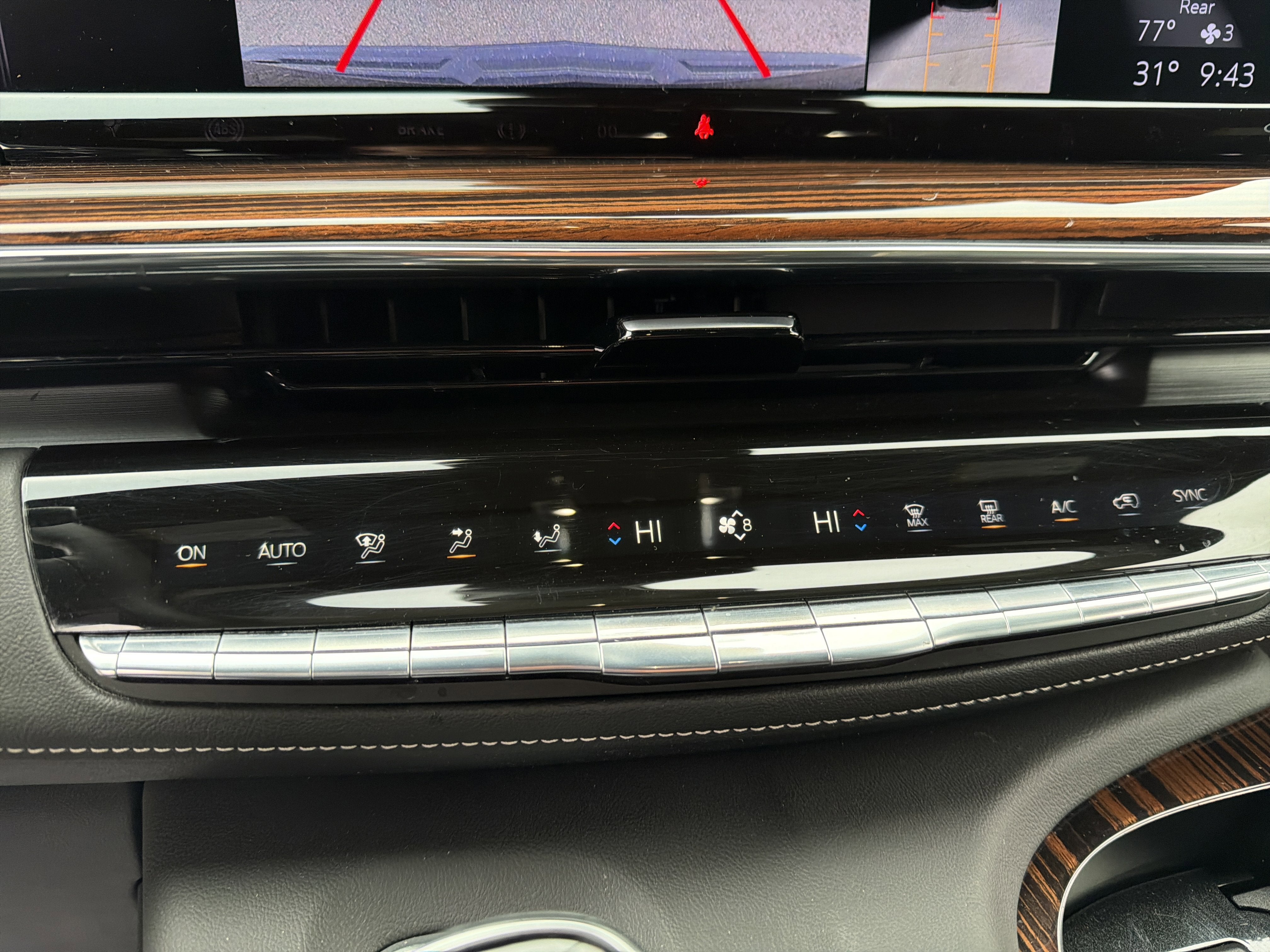 2023 Cadillac Escalade ESV 4WD Premium Luxury