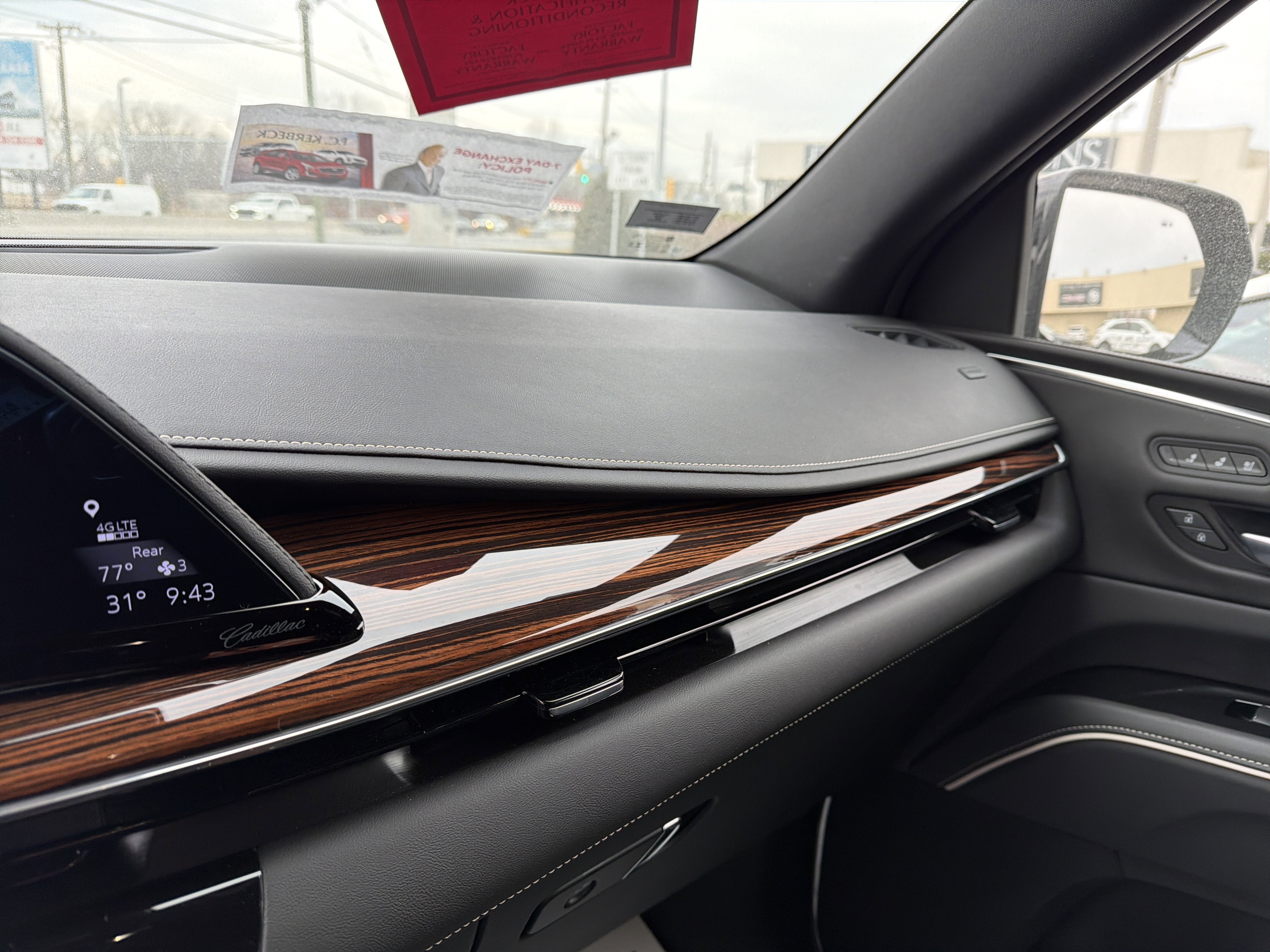 2023 Cadillac Escalade ESV 4WD Premium Luxury