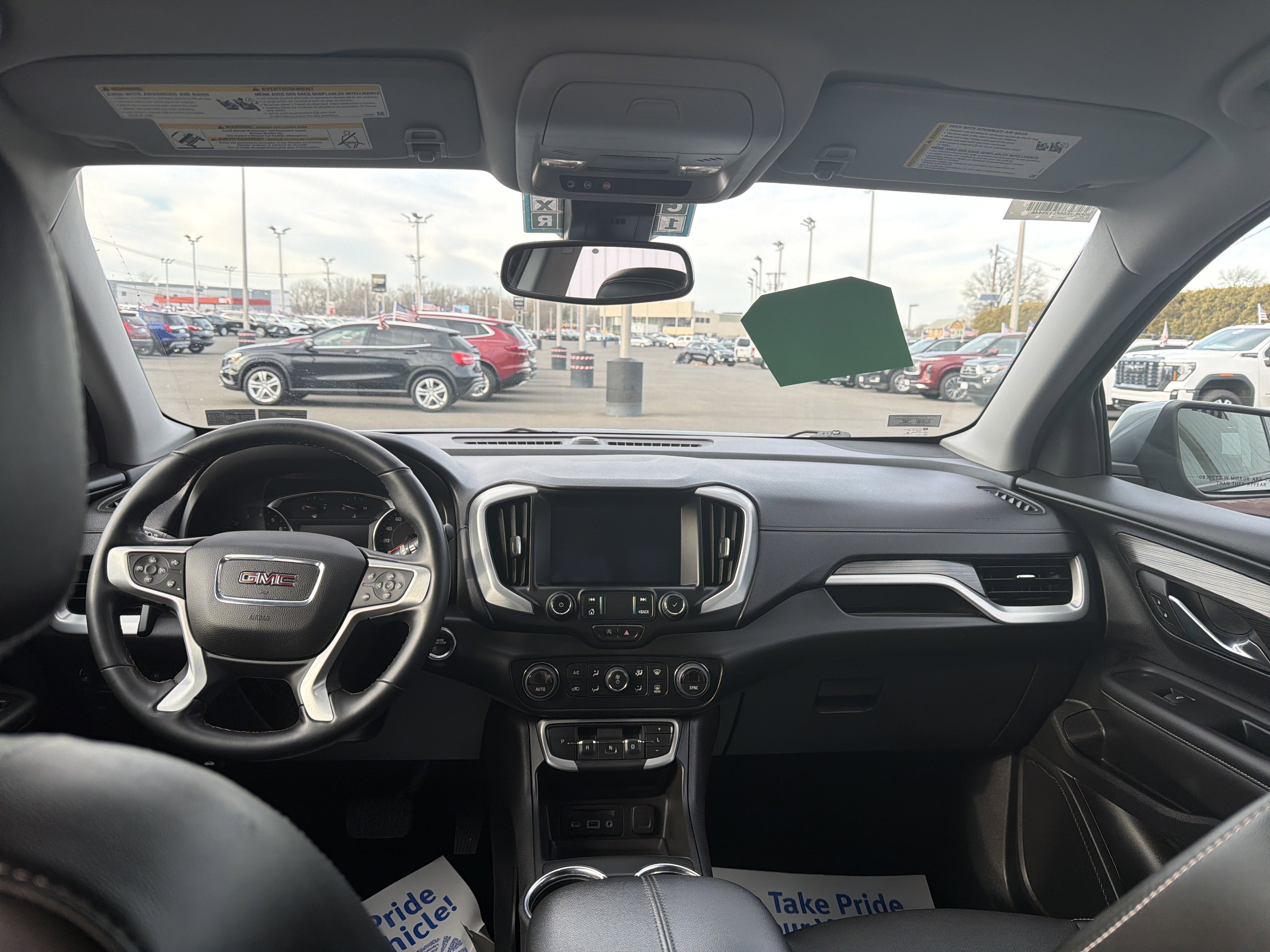 2023 GMC Terrain SLT