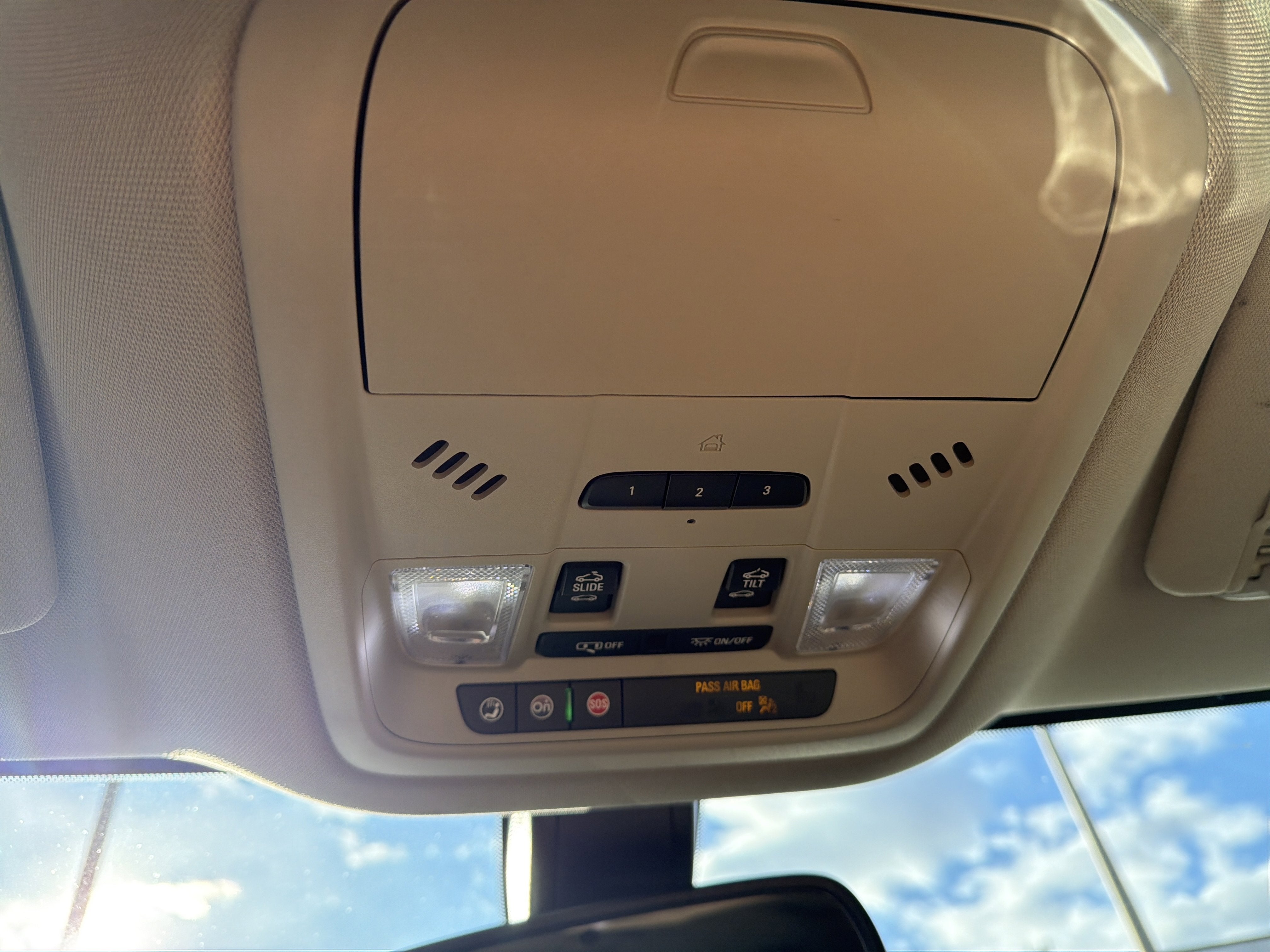 2021 Buick Enclave Essence