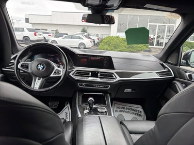 2022 BMW X7 M50i