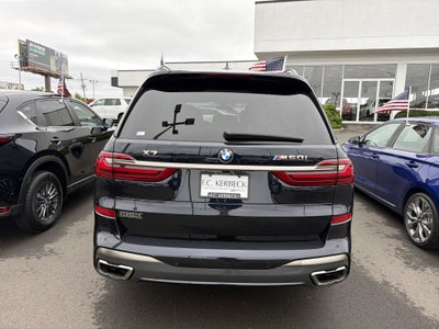 2022 BMW X7 M50i