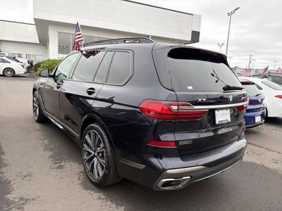 2022 BMW X7 M50i
