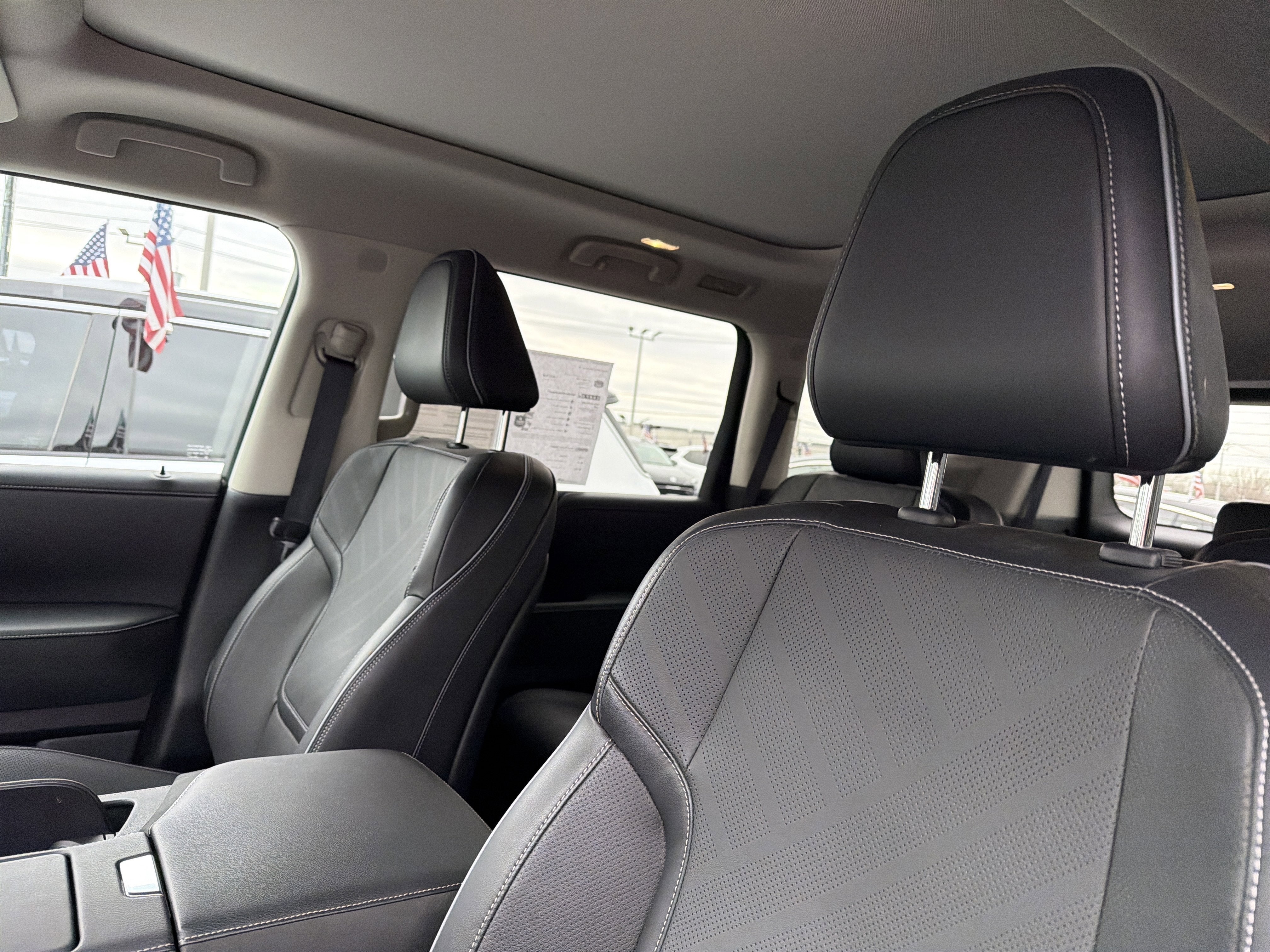 2025 INFINITI QX80 LUXE