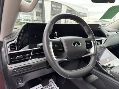 2025 INFINITI QX80 LUXE