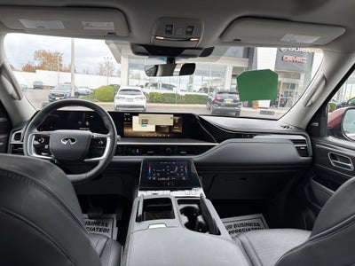 2025 INFINITI QX80 LUXE