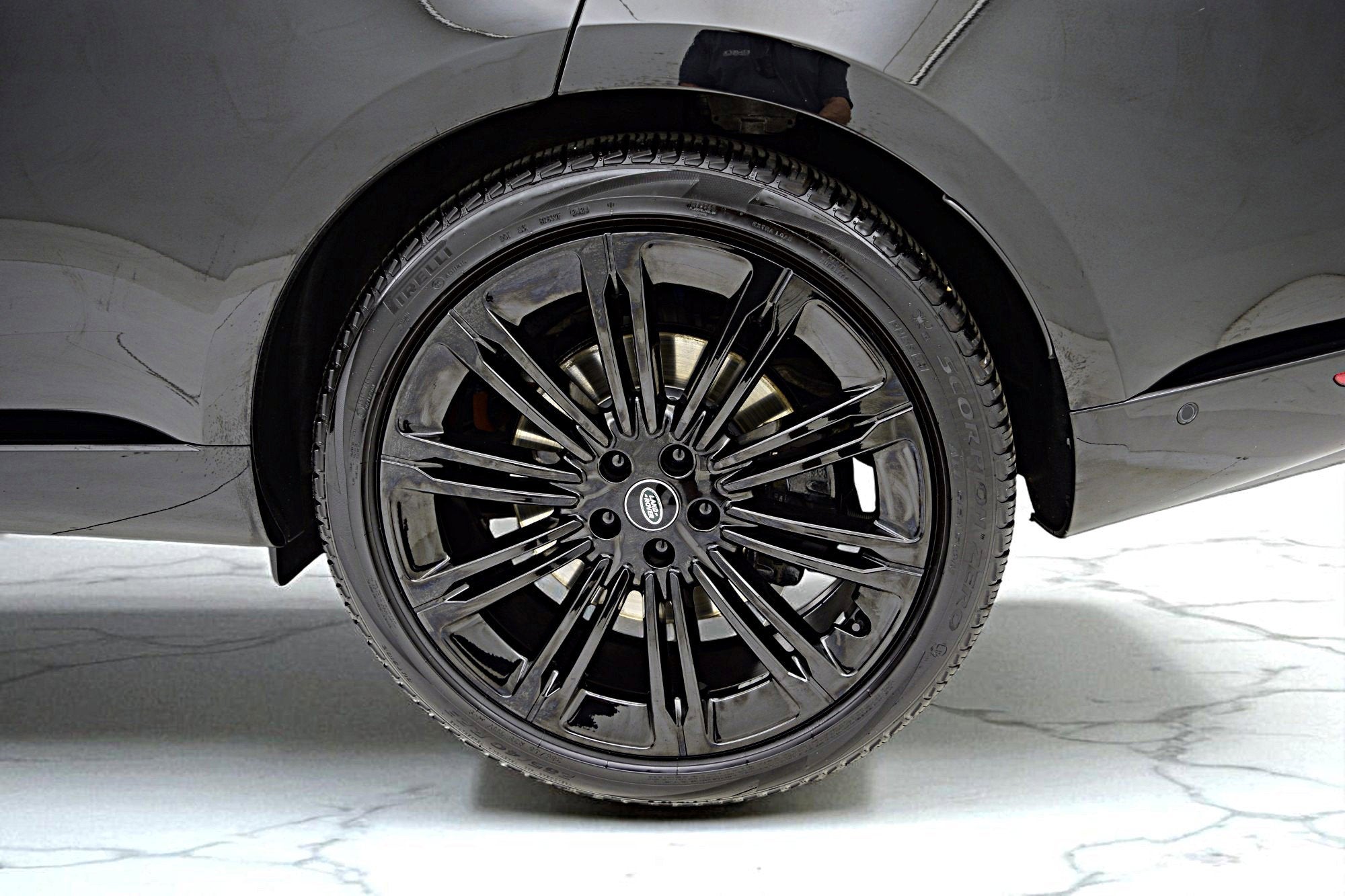 2023 Land Rover Range Rover SE P530 SE SWB