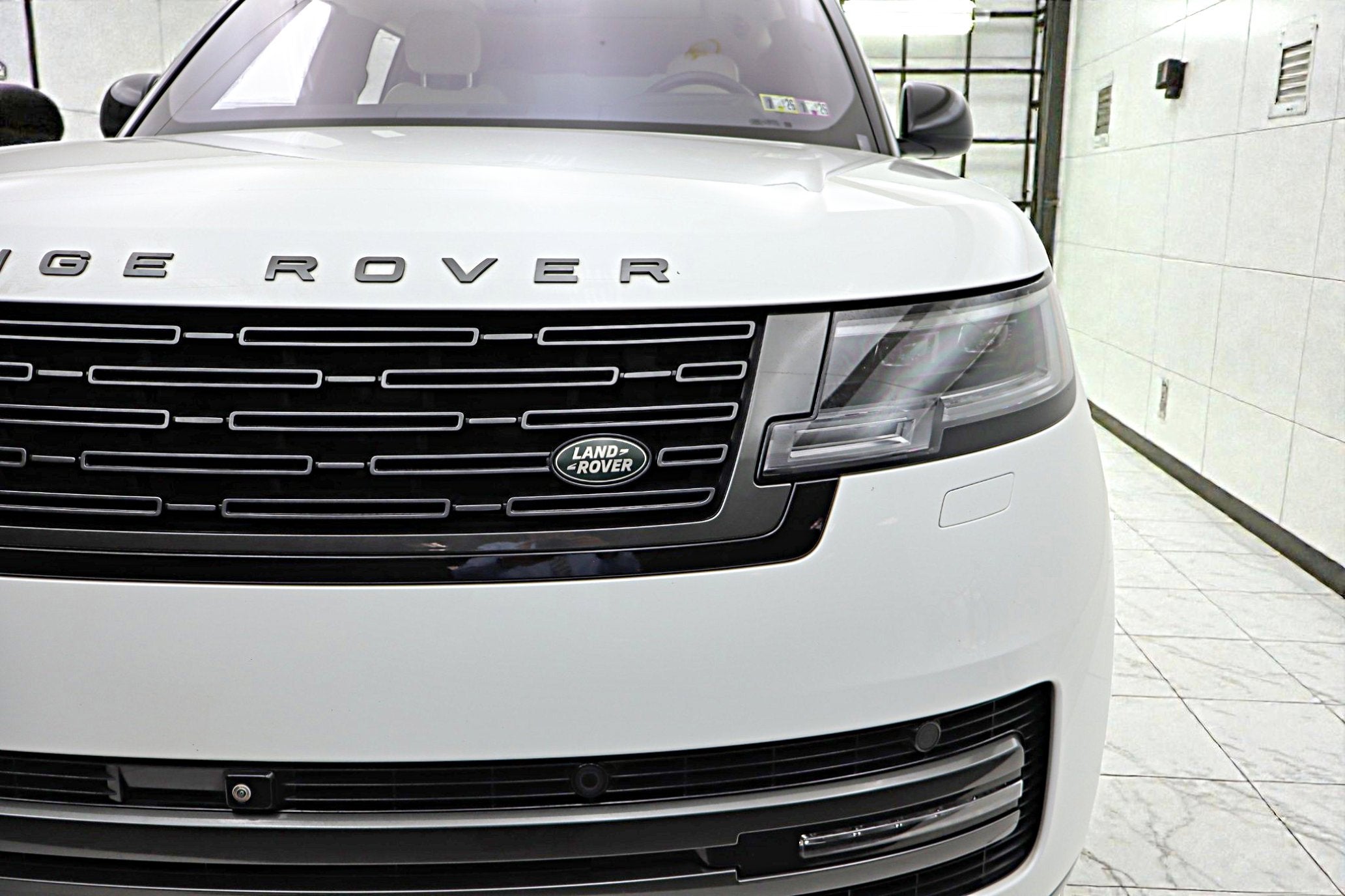 2023 Land Rover Range Rover P530 SE