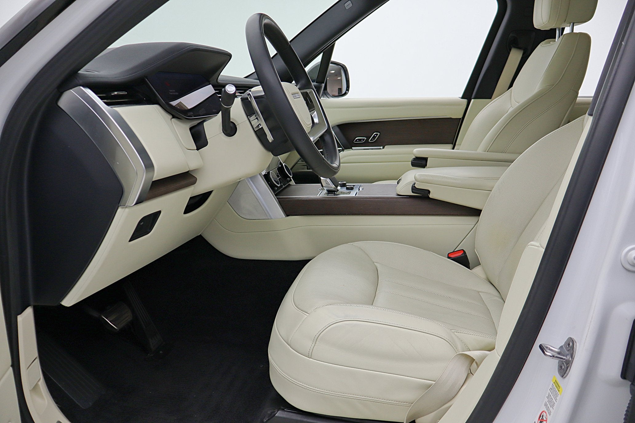 2023 Land Rover Range Rover P530 SE