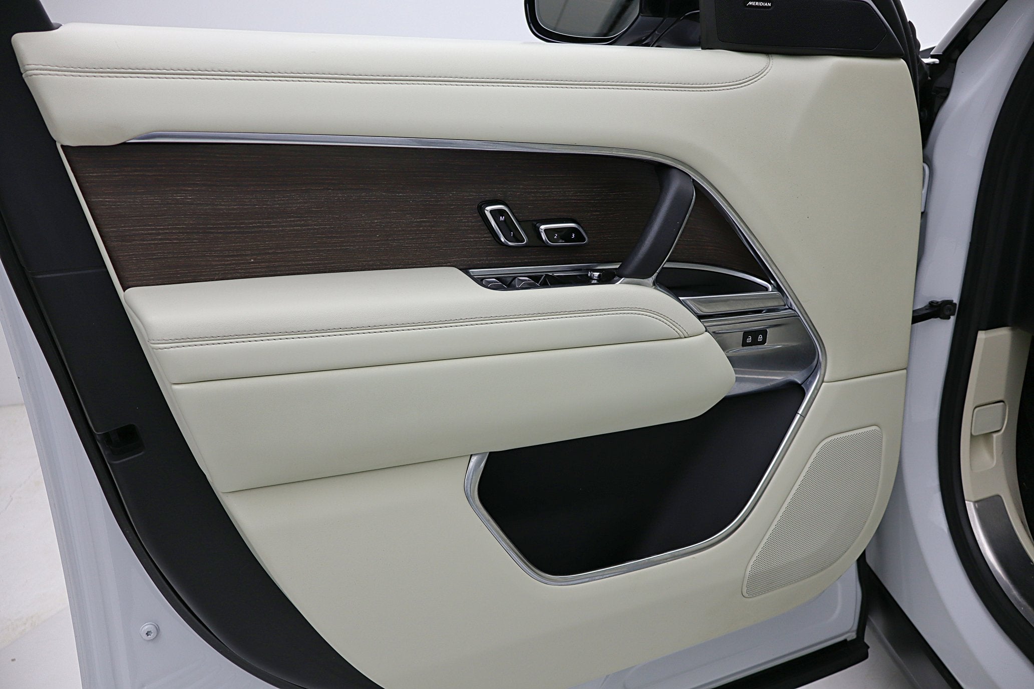 2023 Land Rover Range Rover P530 SE